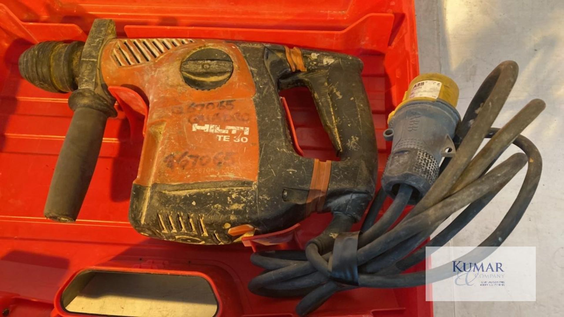Hilti TE 30 Hammer Drill with Carry Case - Image 4 of 5