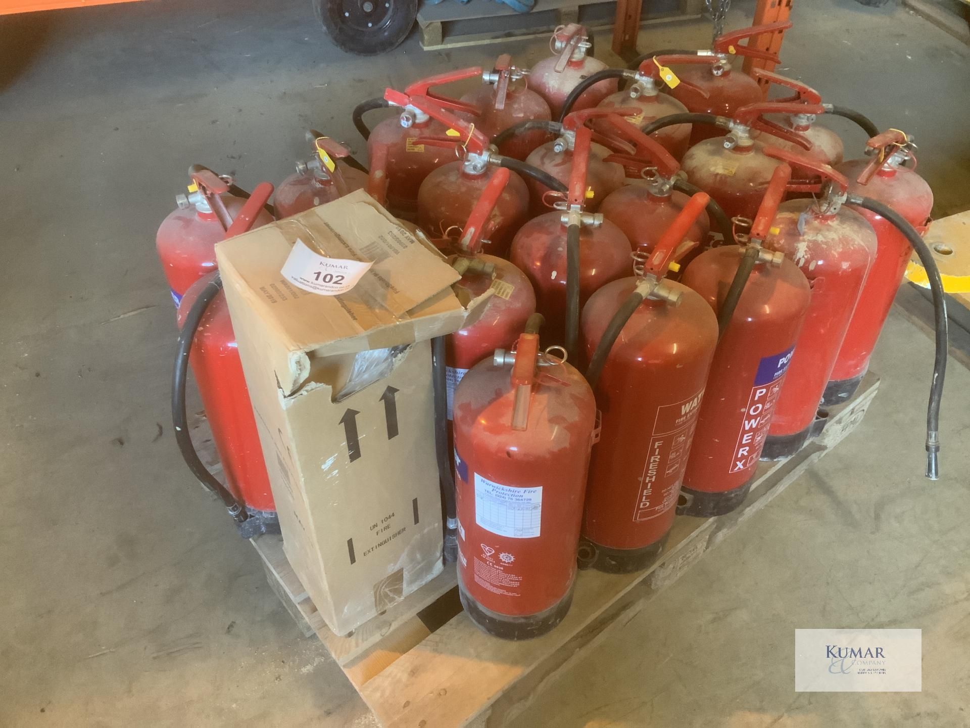 23: Fire extinguishers : Powder :water - Image 3 of 6