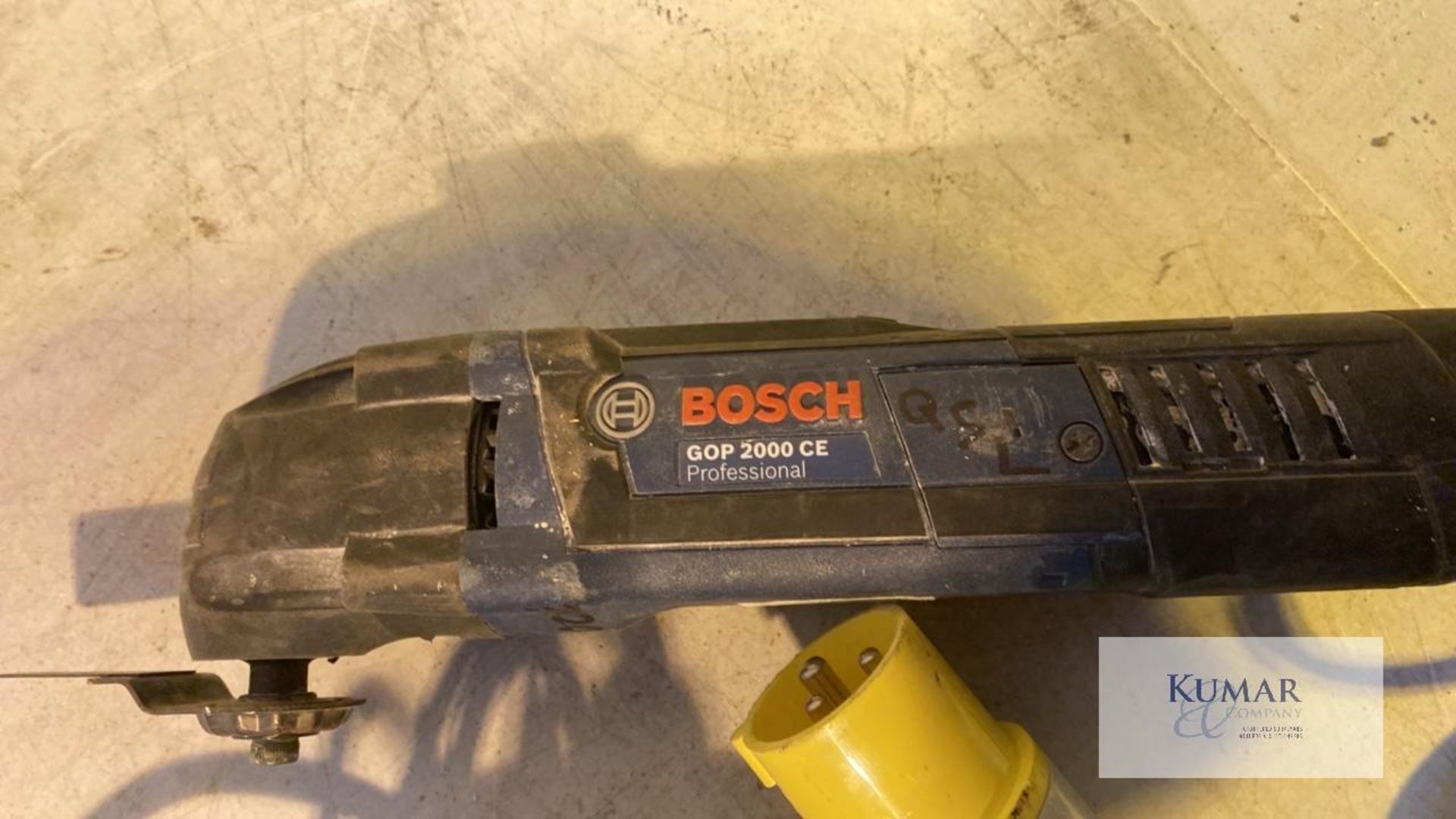 2: Bosch GOP 2000E 110 Volt Multi Cutters - Image 4 of 7