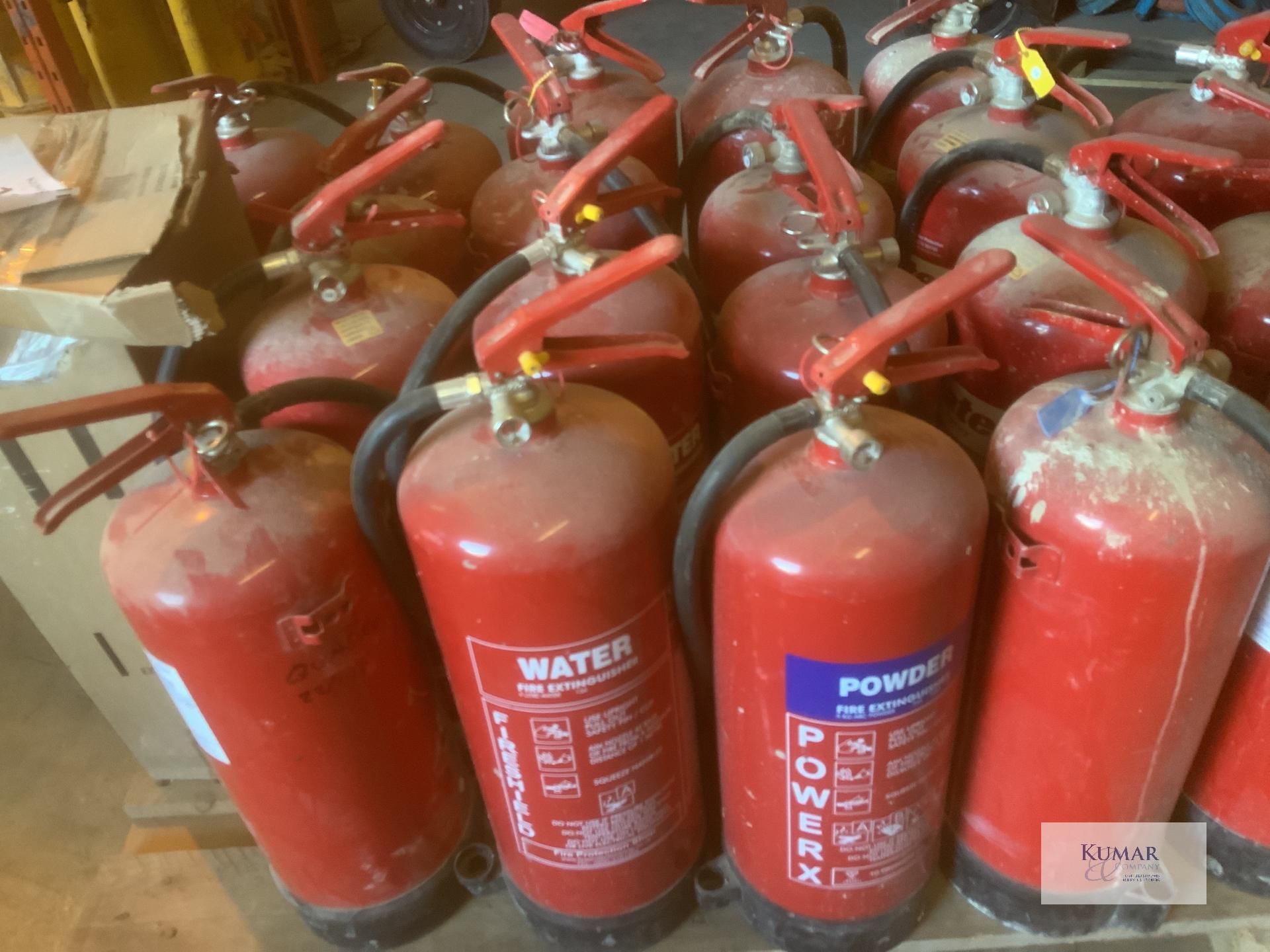 23: Fire extinguishers : Powder :water - Image 5 of 6