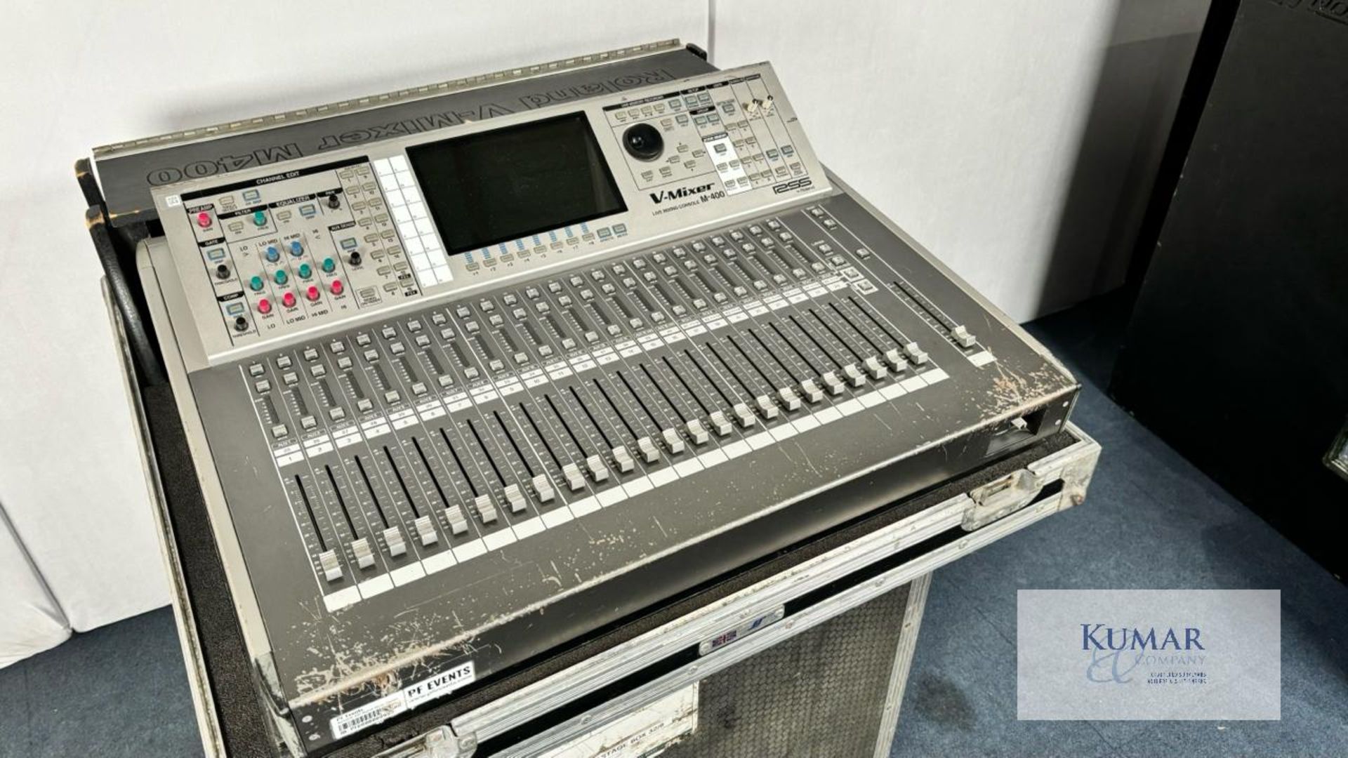 ROLAND M400 Digital Mixing Desk with Roland REAC S-4000 Stage Box and Custom 100 meter Multicore - Bild 2 aus 7