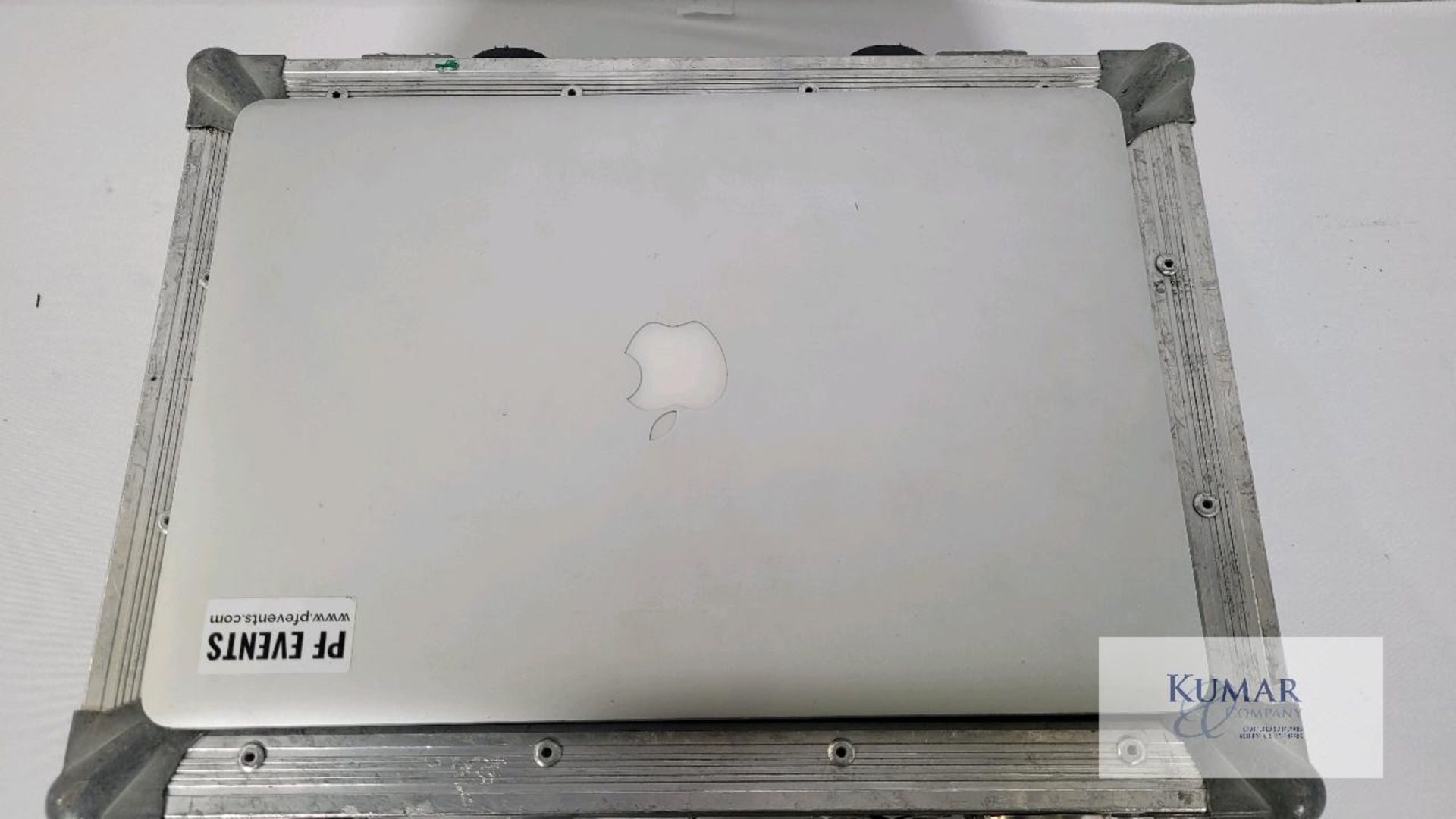 Apple MacBook Pro (15-inch, 2.5GHz Quad-Core Intel Core i7) in 5 STAR Case - Image 6 of 9