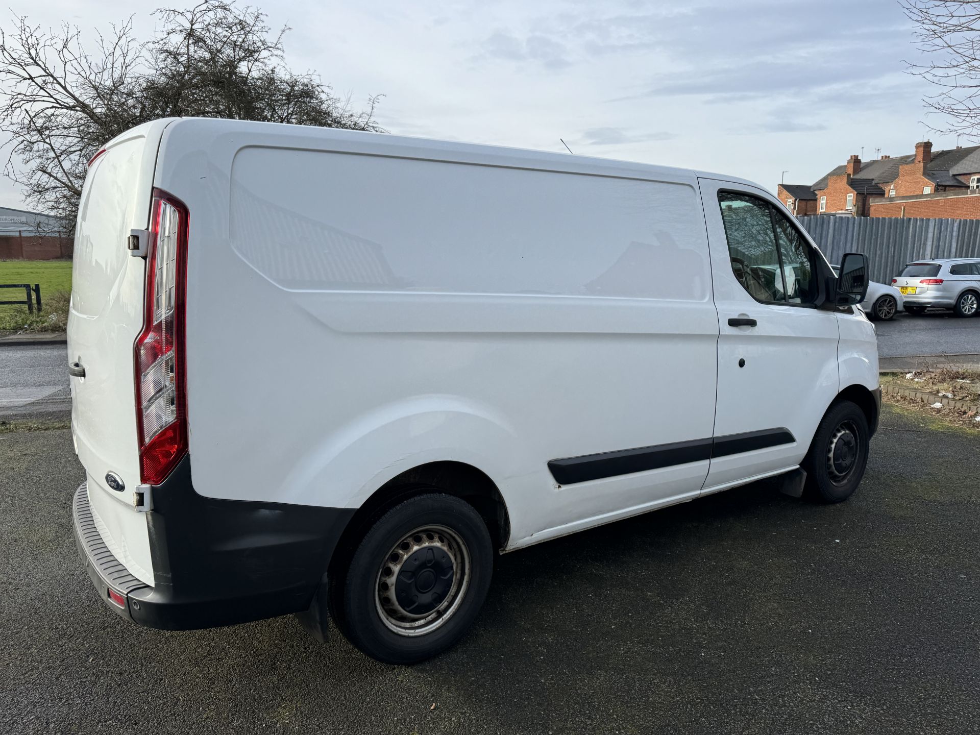 2015 - TRANSIT 270 ECO DIESEL VAN - Image 8 of 38