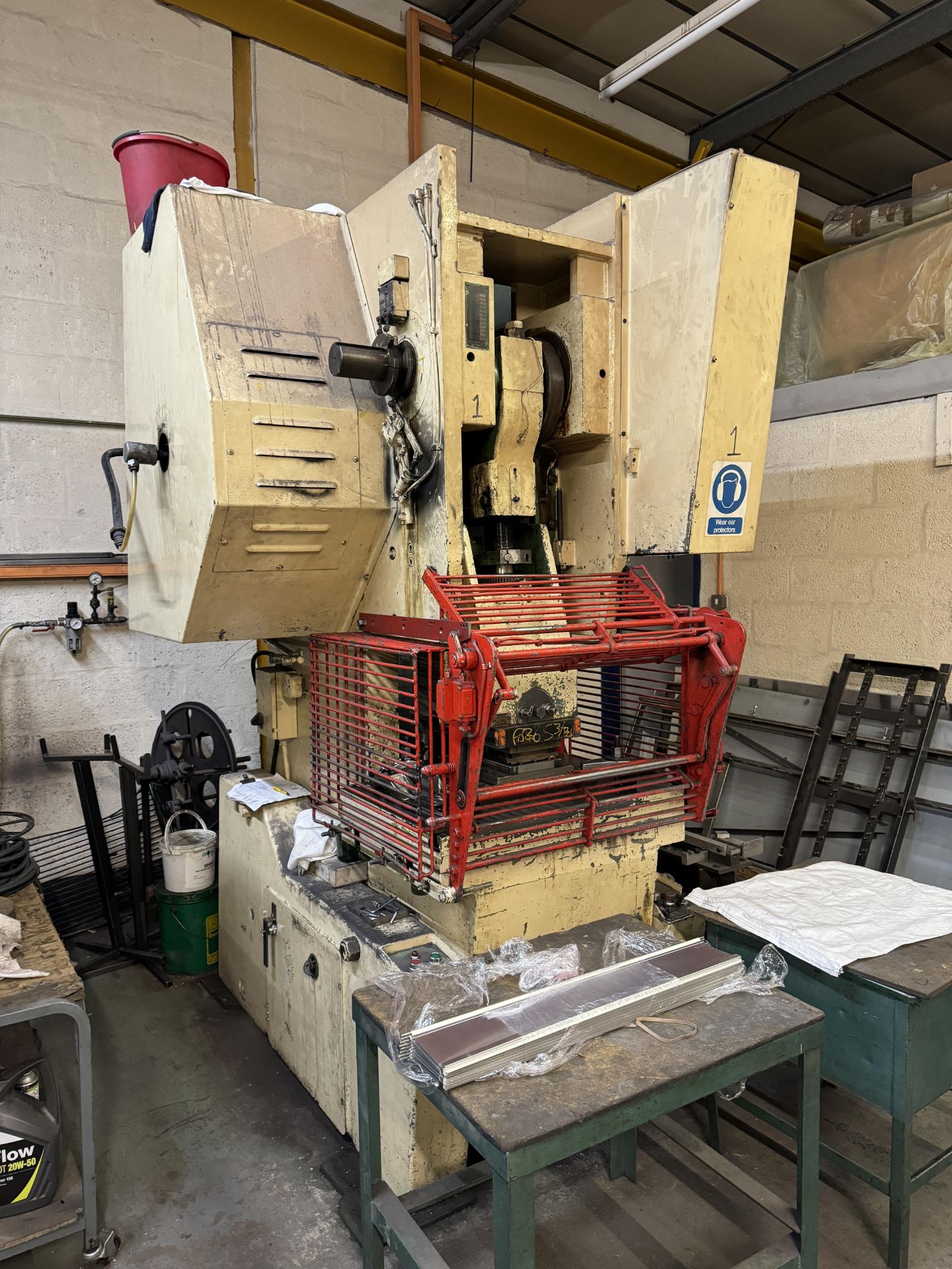 Rhodes RH 80-80 Tonne Hydraulic Press with Clarke XEV16/150 Receiver Mounted Air Compressor. (Please - Image 12 of 17