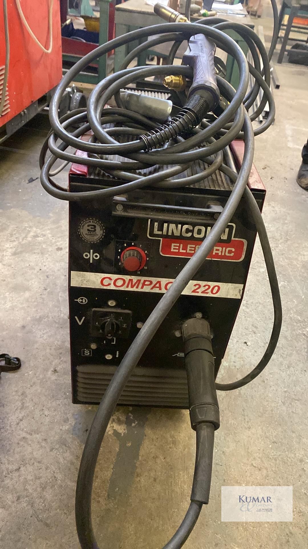 Lincoln Electric Compact 220 Welder  Collection Day – Tuesday 27th February Unit 4 Goscote