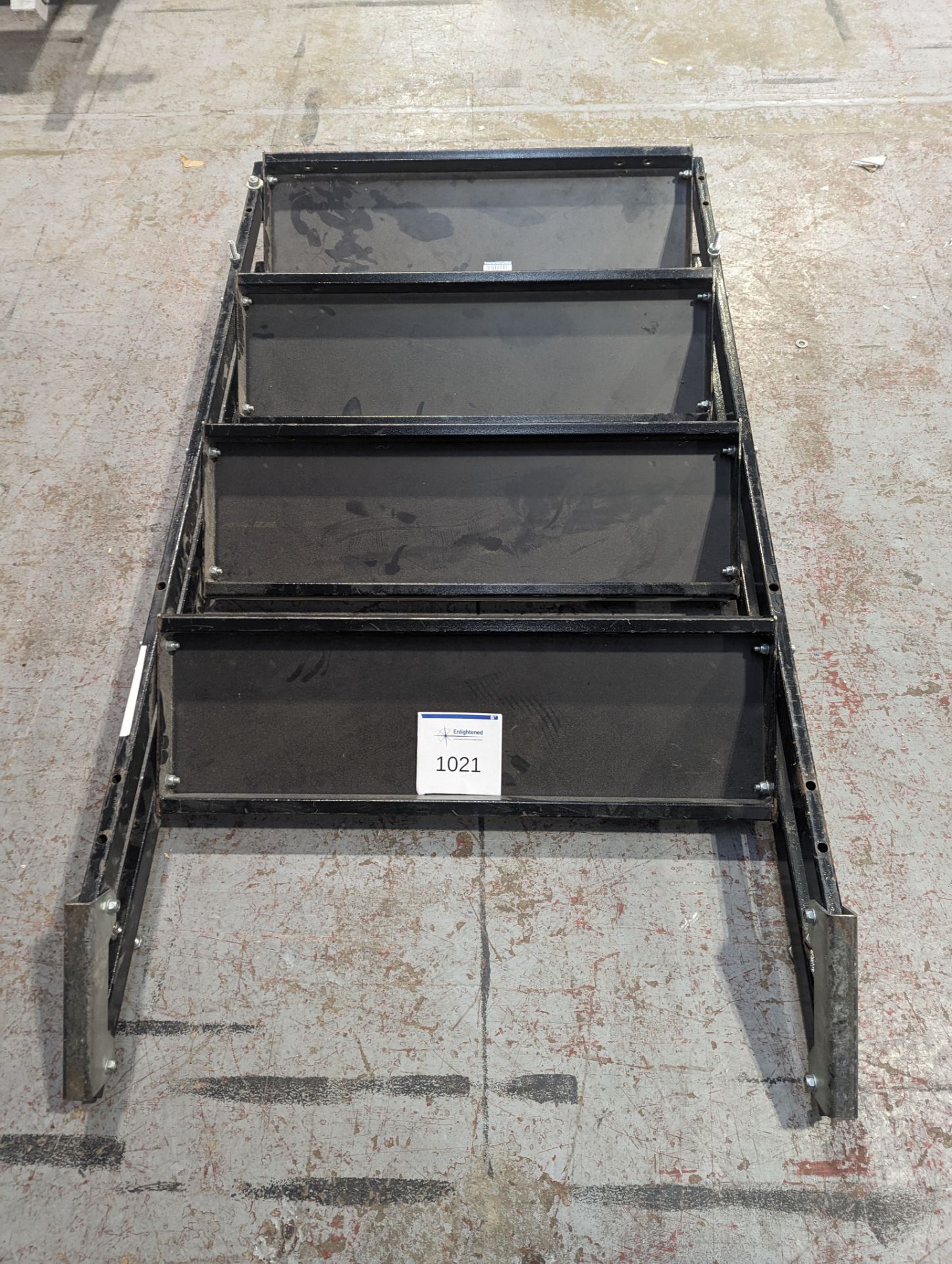 Adjustable Staging Treads (Global) - 0.6m - 1m inc hand rails - Image 2 of 3