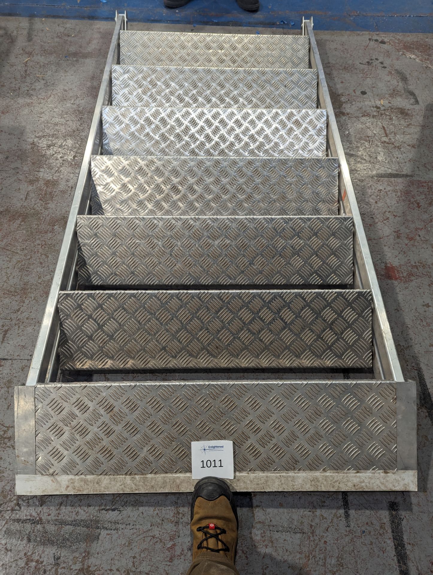 Milos 1m-1.5m treads (inc handrail)