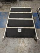 Topdeck 900mm treads (inc handrail)