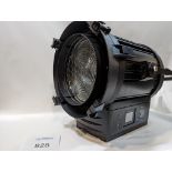 Strand 400F LED Daylight TV Fresnel