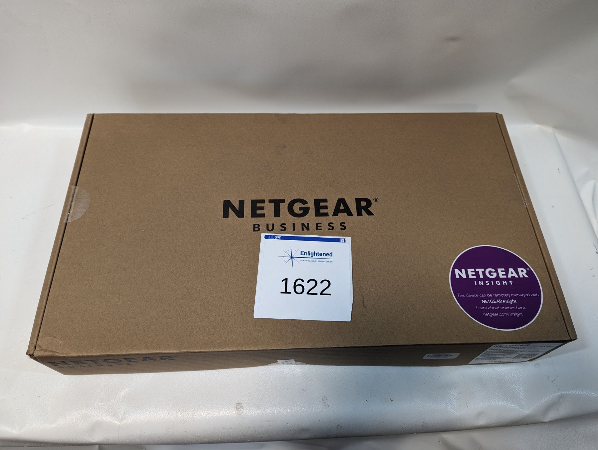 Netgear GS724TPv2-24 port Gigabit smart switch with PoE - Image 2 of 3