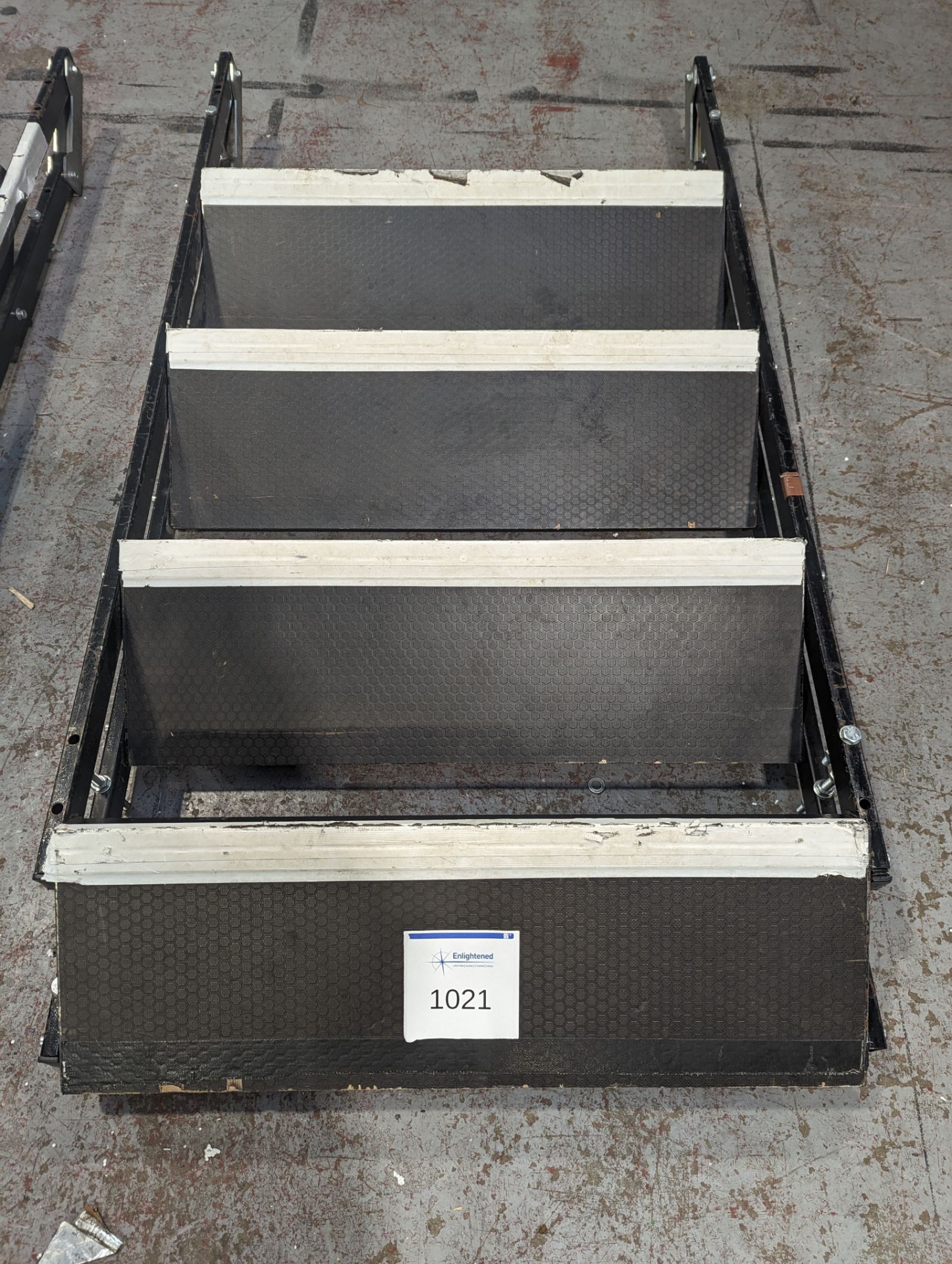 Adjustable Staging Treads (Global) - 0.6m - 1m inc hand rails