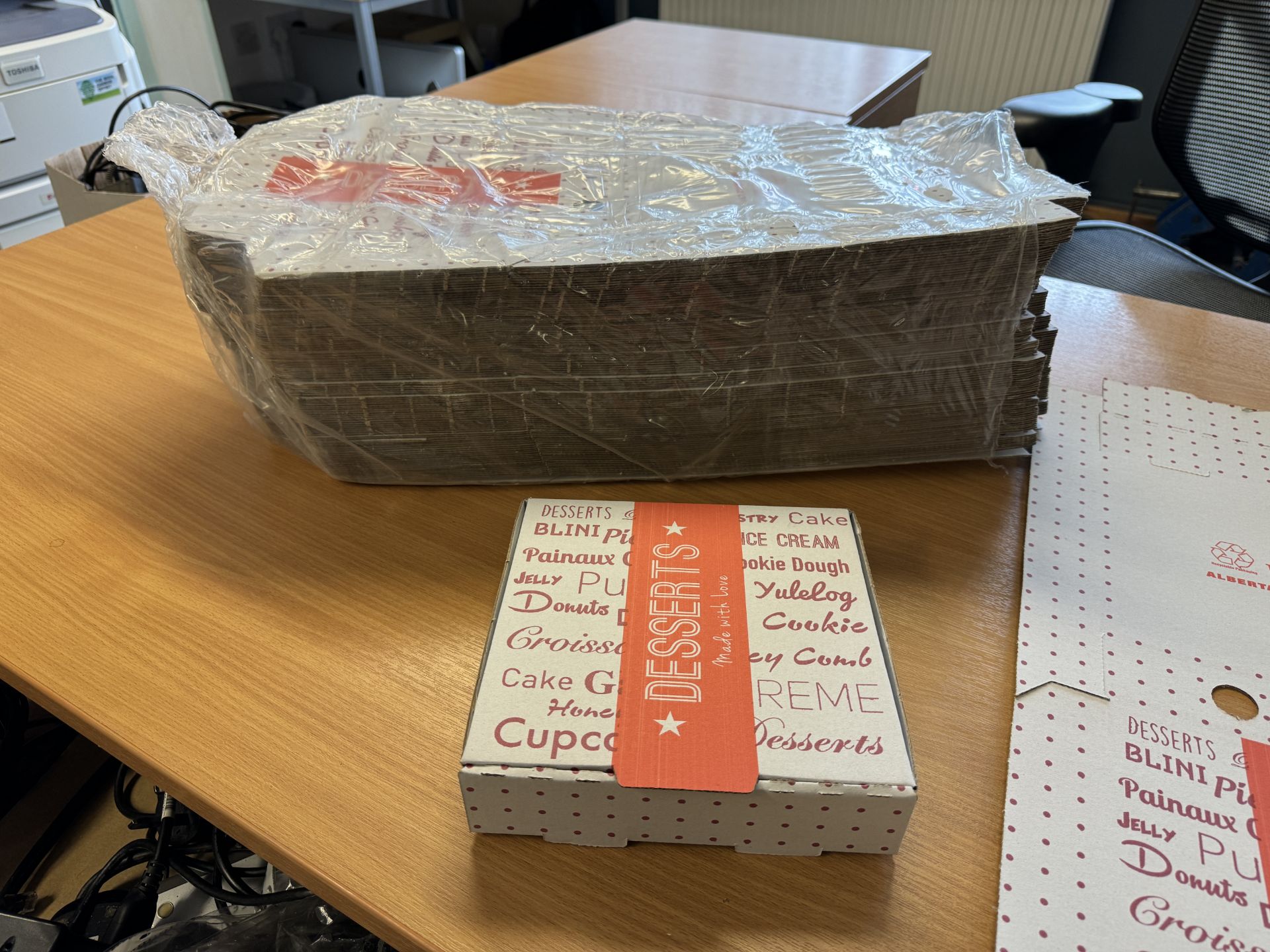 Circa 1,000 - 7" Cardboard Dessert Boxes - Multiple Uses Not Just Desserts - Bild 3 aus 6