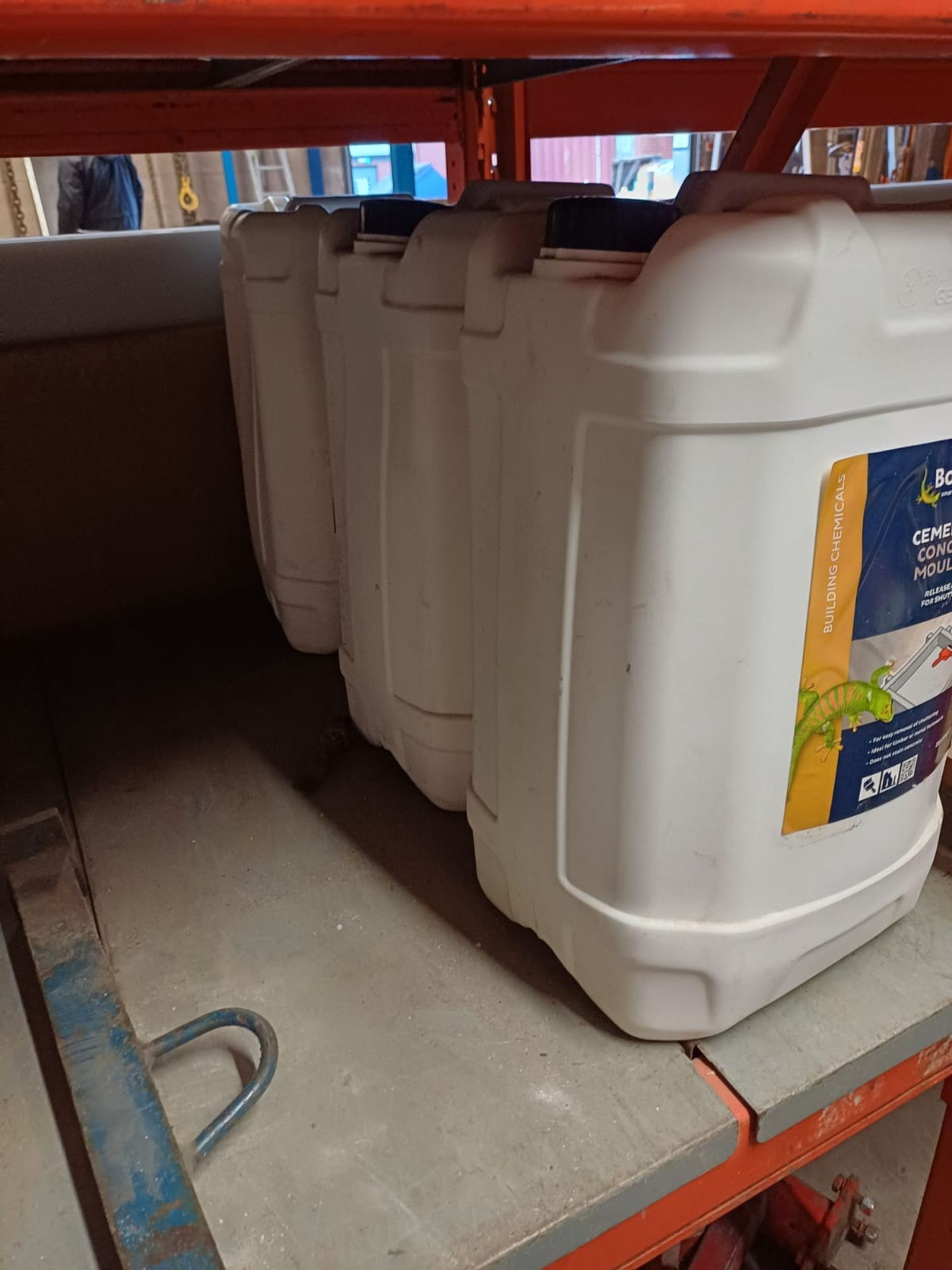 3: Bostik 25 Litre Cementone Concrete Mould Oil - RRP £103 + VAT Each - Image 3 of 4