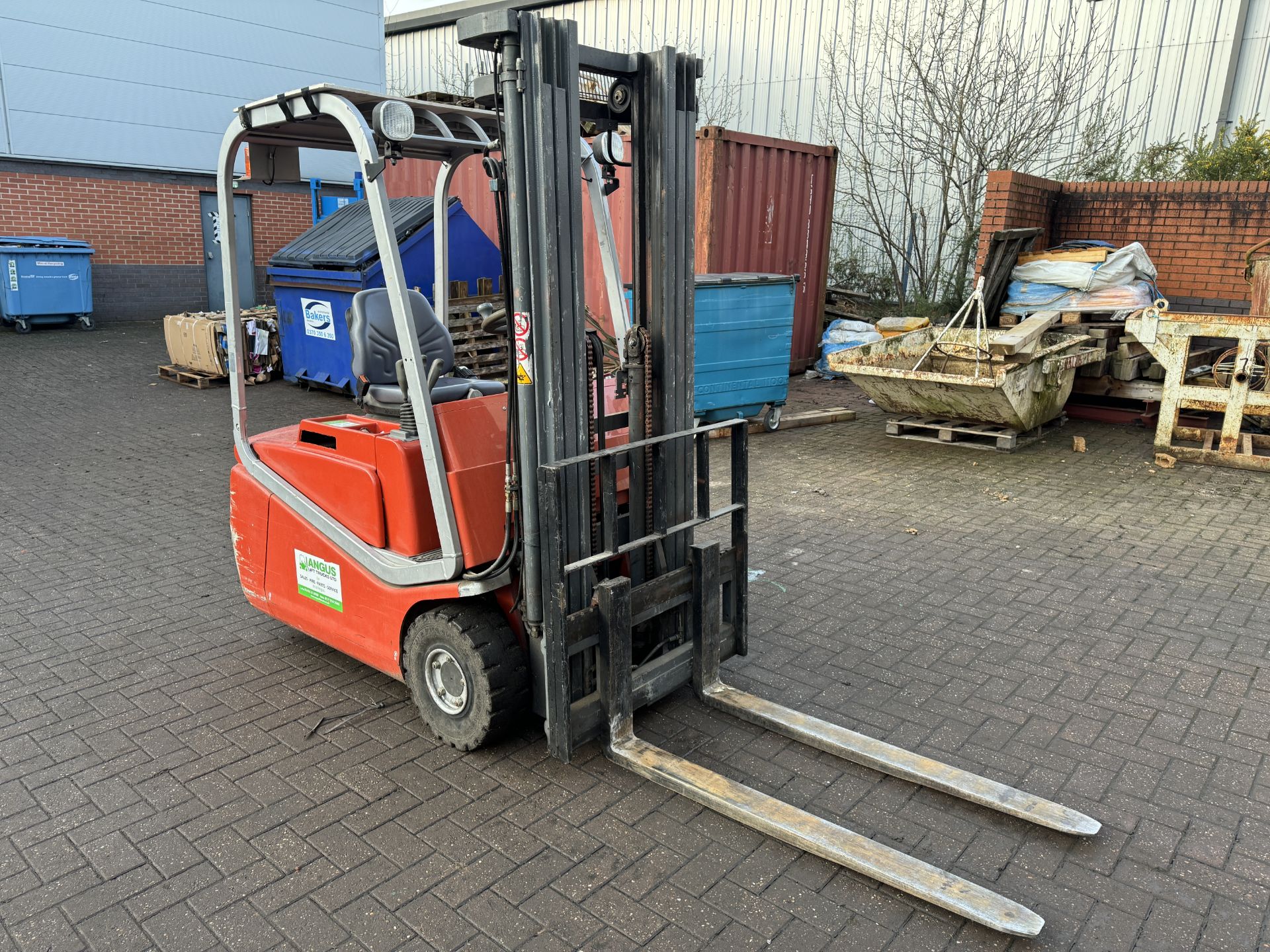 Cargo Model C 3 E 150 Tri Wheel Container Specification Electric Reach Truck - Image 7 of 28
