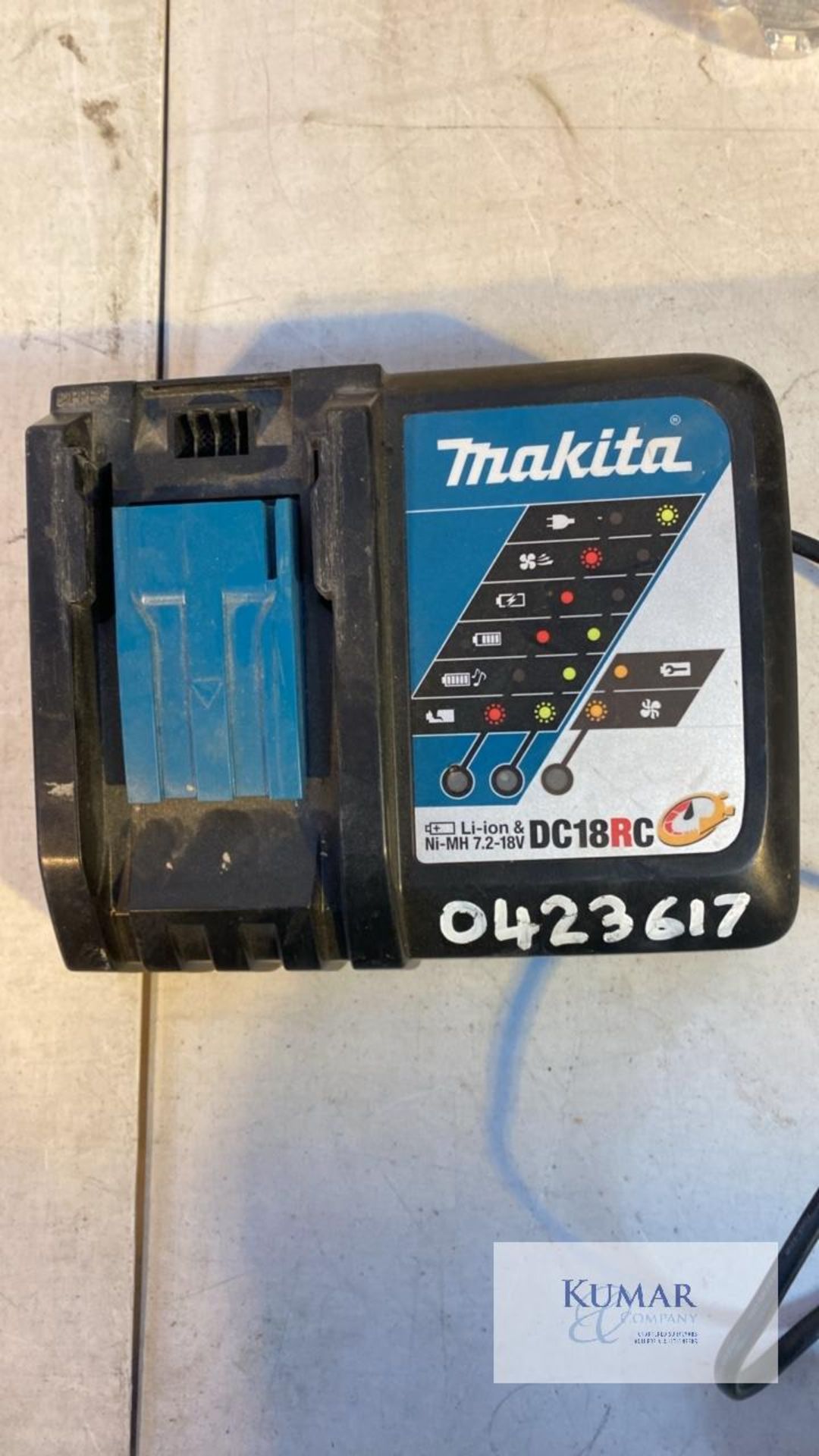 Makita C18RC Battery Charger & Makita DC24SC Battery Charger - Bild 5 aus 7