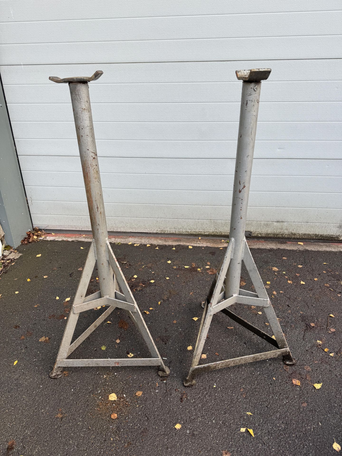 2: Large Engine/Chassis Support Stands