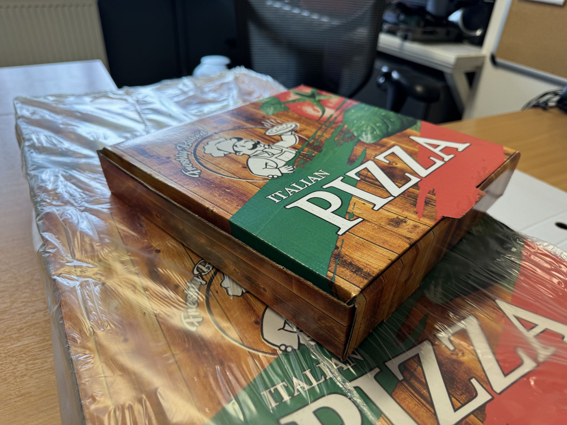 Circa 3,000 - 10" Pizza Boxes - RRP £918 - Bild 3 aus 15