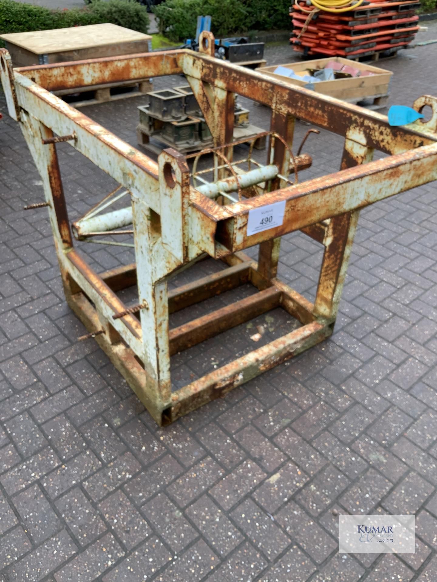 wire reel lifting frame