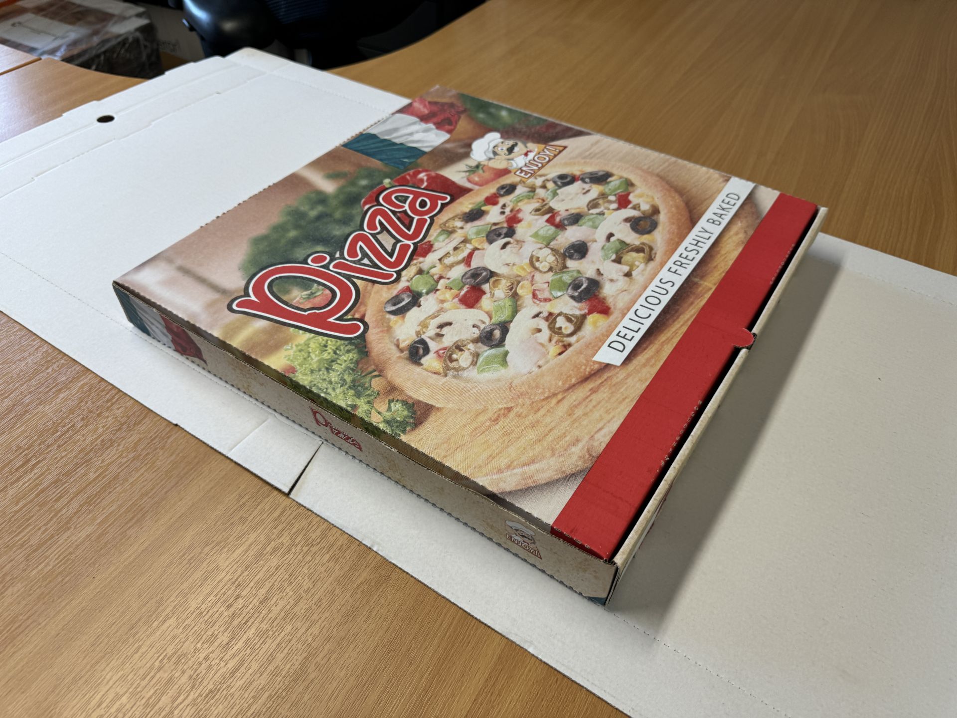 Circa 1,000 - 16" Pizza Boxes - RRP £1,040 - Bild 11 aus 16