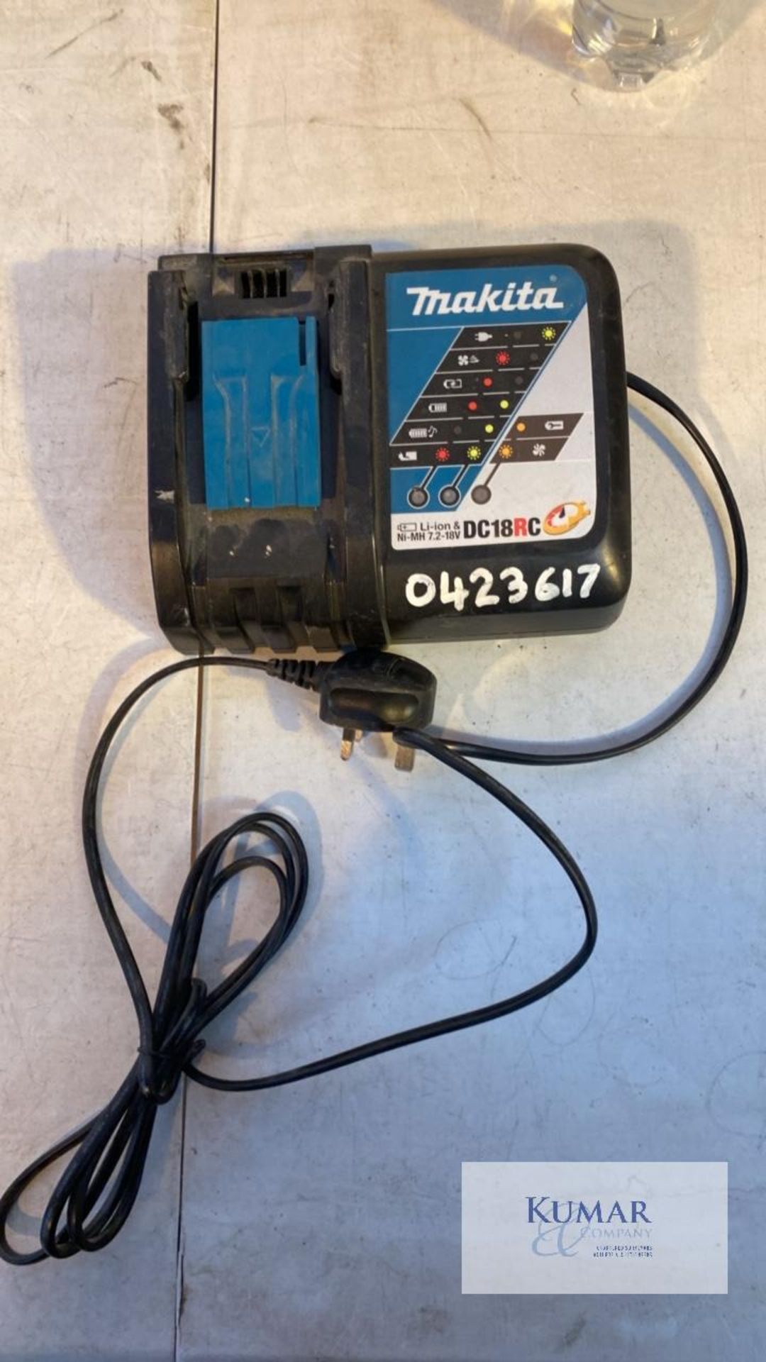 Makita C18RC Battery Charger & Makita DC24SC Battery Charger - Bild 6 aus 7