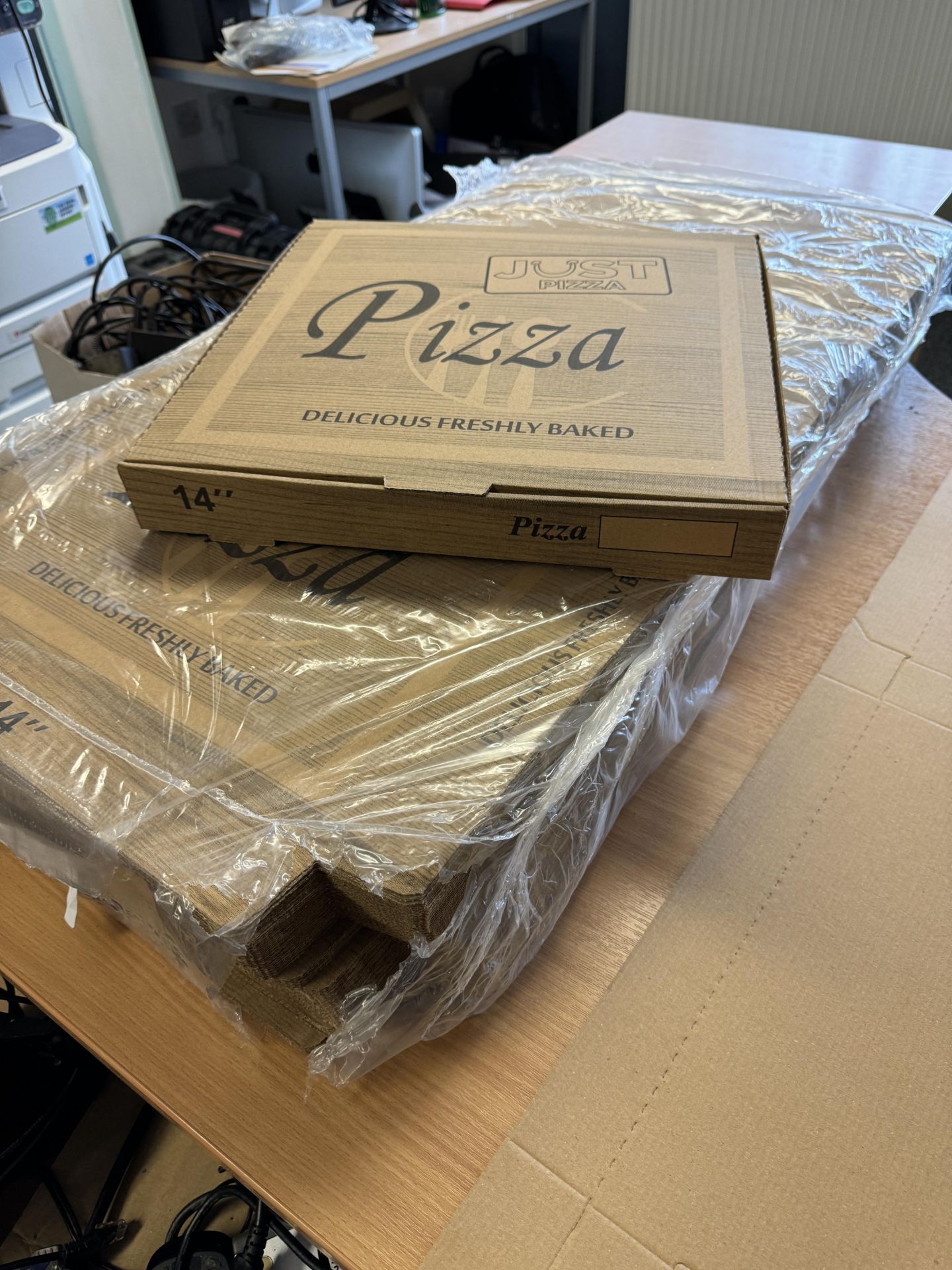 Circa 900 - 14" Pizza Boxes - RRP £300 - Low Reserve Price - Bild 2 aus 11