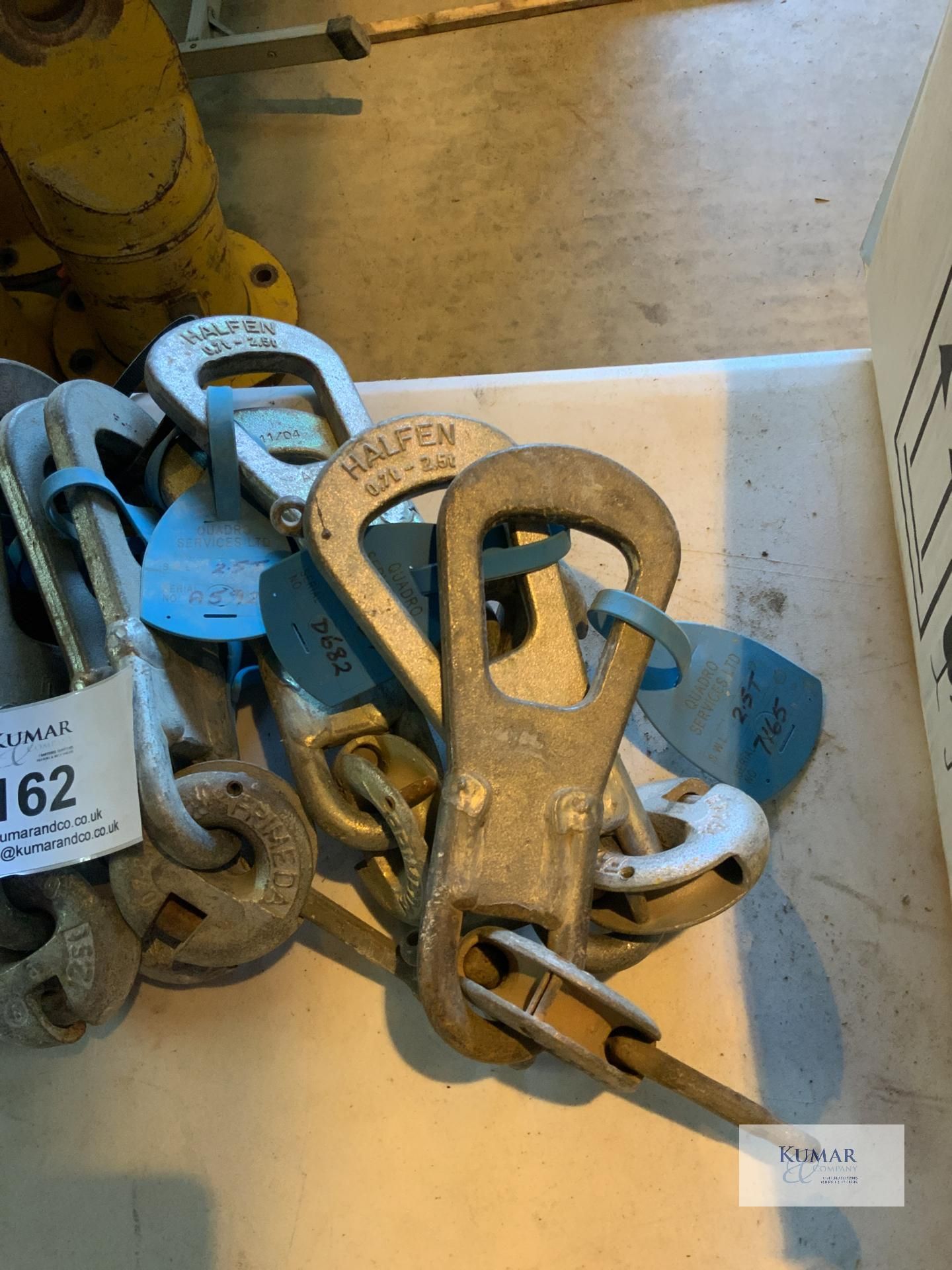 14: Halfen 2.5 tonne lifting anchors with swivel - Image 2 of 4