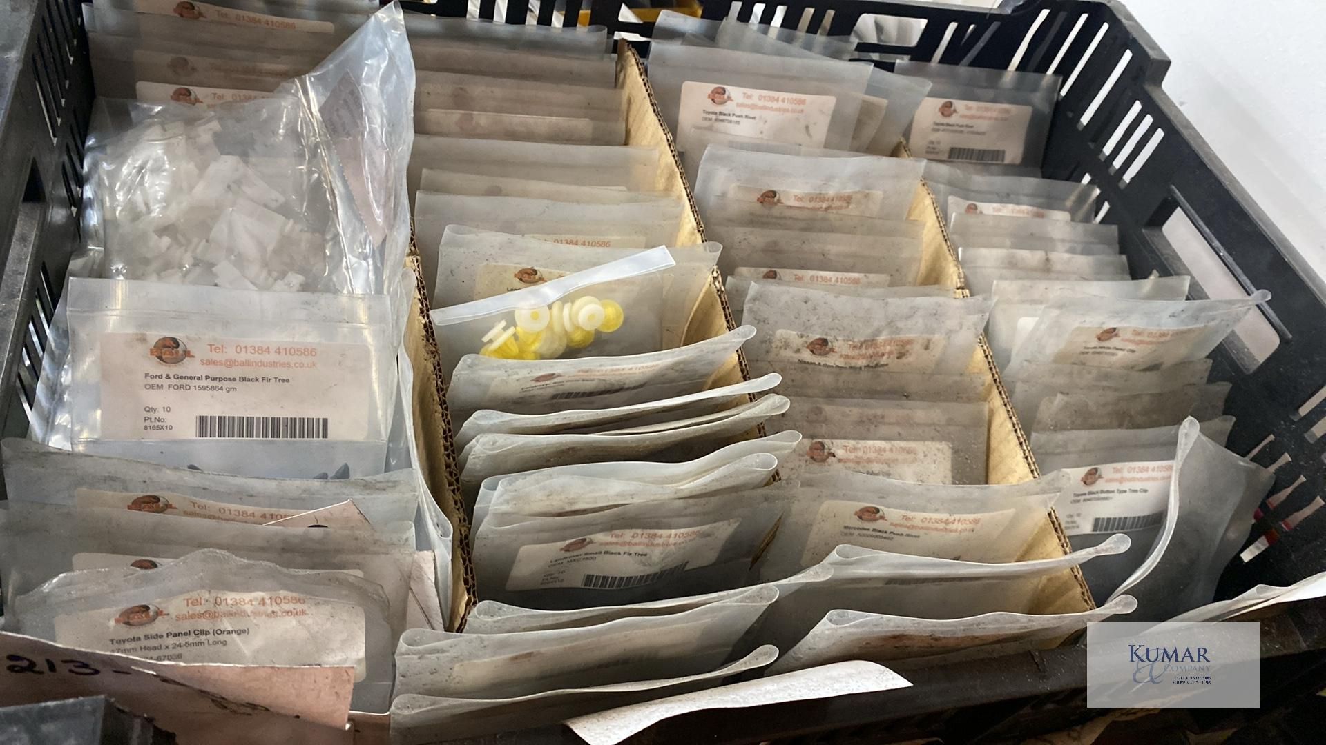 Large Quantity of Specialist Automtive Clips, Fastners, Mainly Interior & Trim Clips for Classic - Image 6 of 11