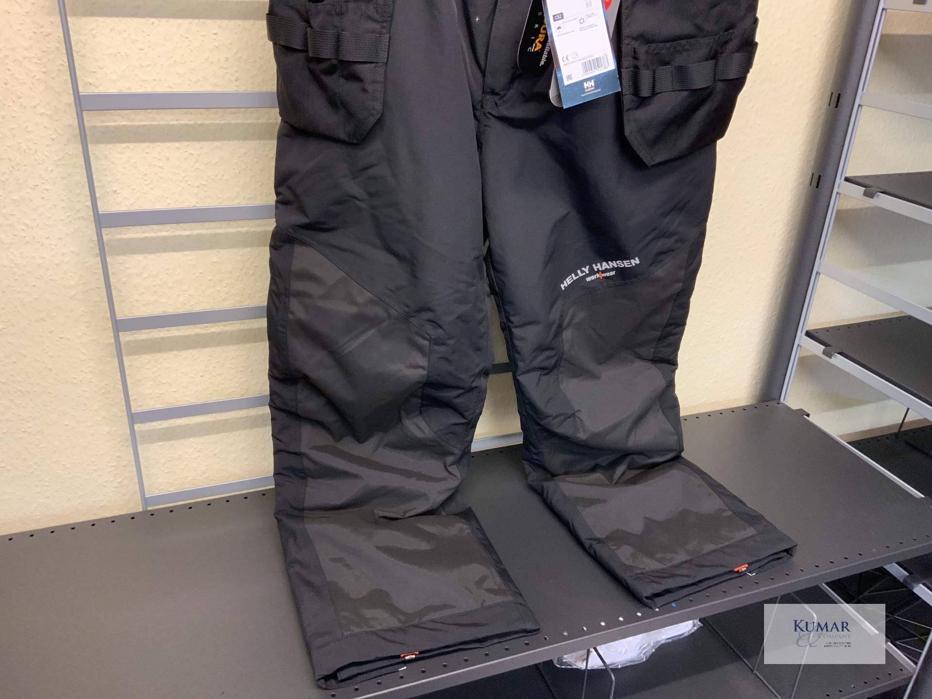 1: Helly Hansen Insulated Bib and Brace Size C52 - Image 4 of 4