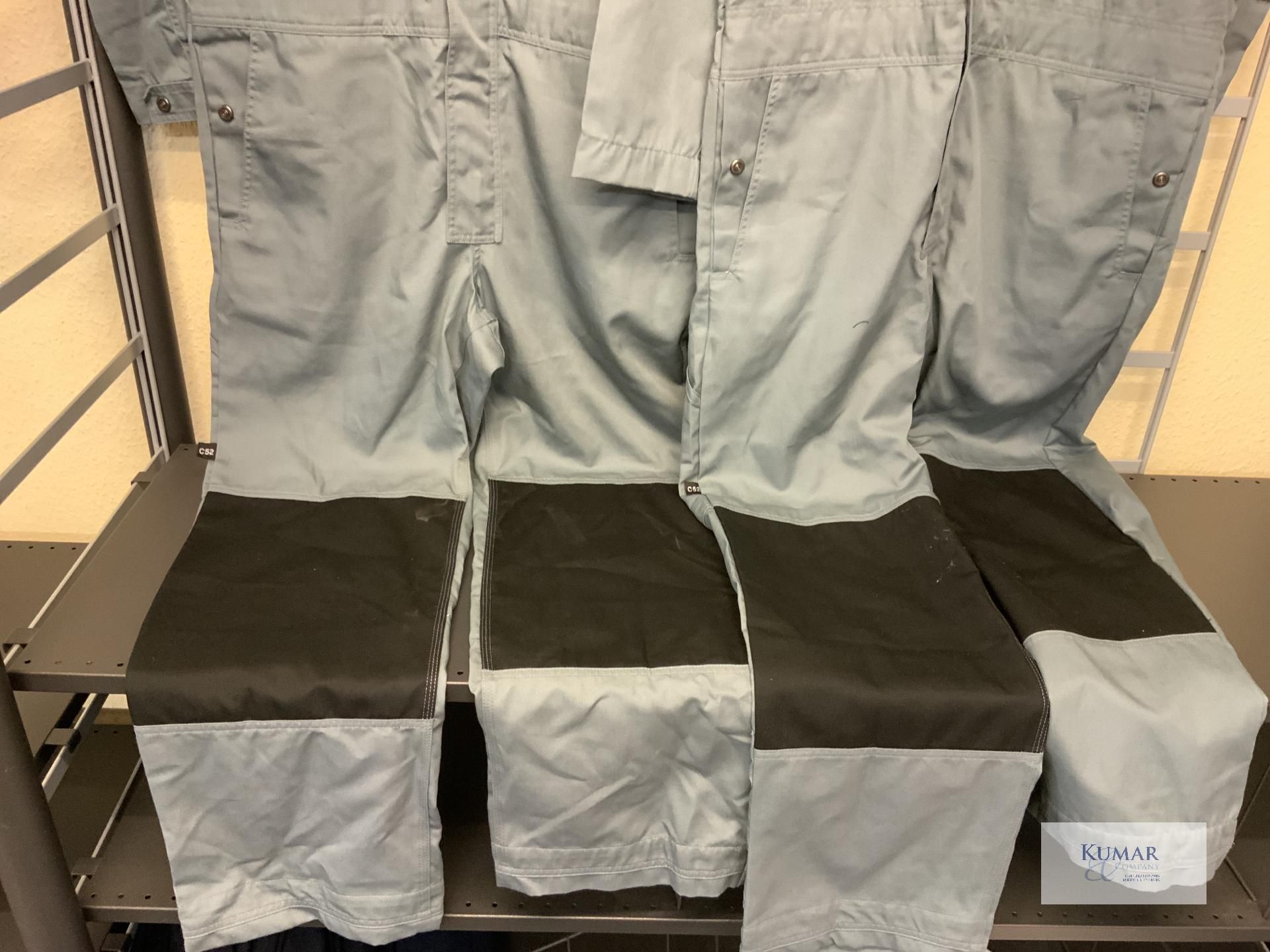 2: Helly Hansen Coveralls Size C52 - Image 2 of 5