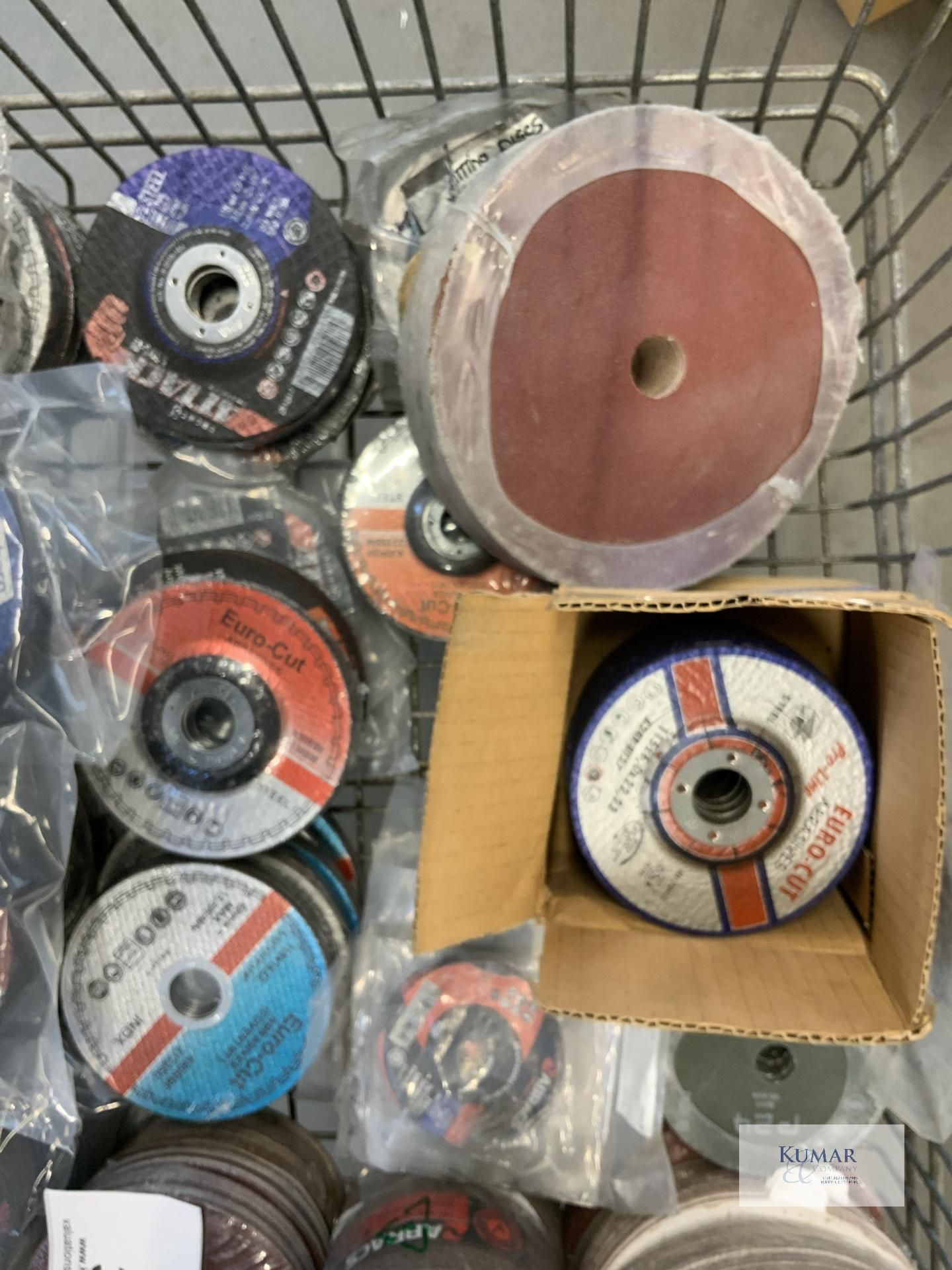 Large quantity of Fibre Disks and Abrasive Disks - Image 5 of 6