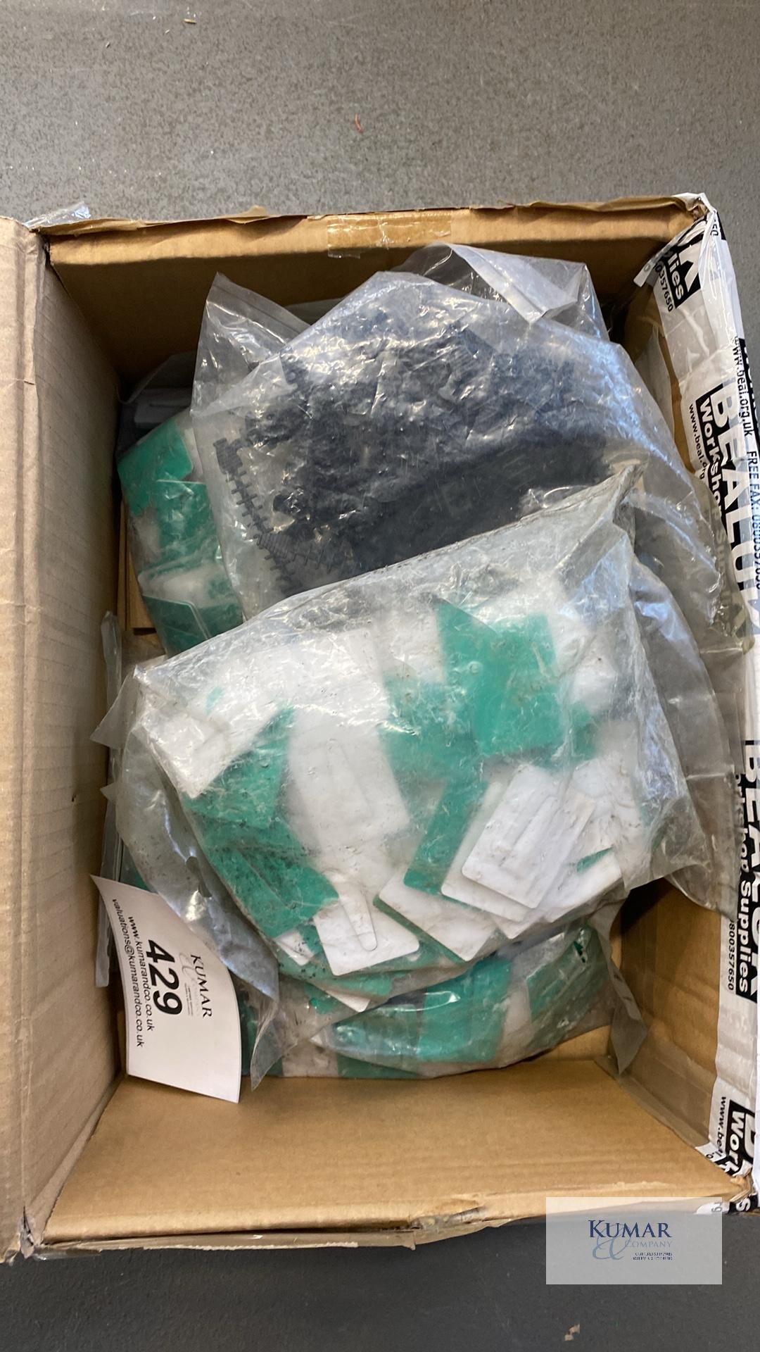 Quantity of Cable Clips - Image 2 of 3