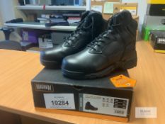 Magnum Size 10 Stealth Force 6.0 Leather Composite Toe & Composite Plate Safety Boot - RRP Â£100