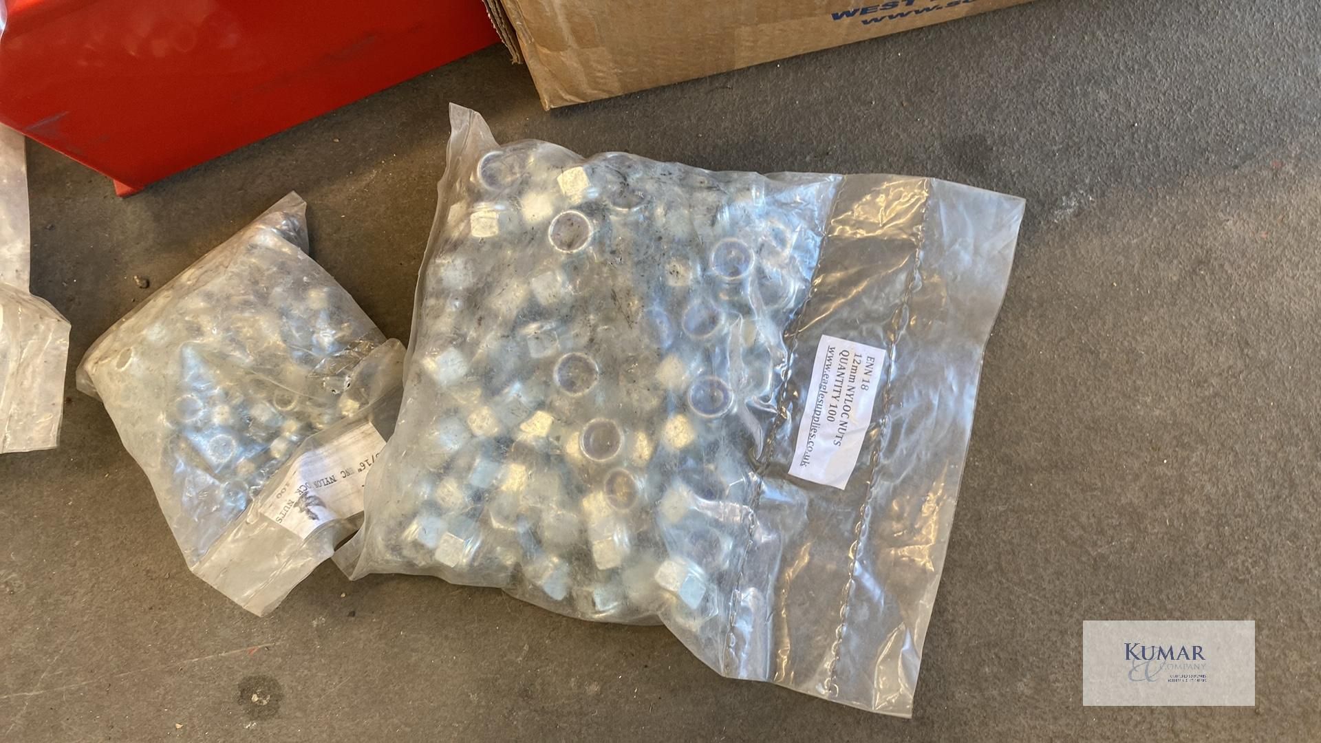 Quantity of Various Nuts & Fastners - Image 4 of 8