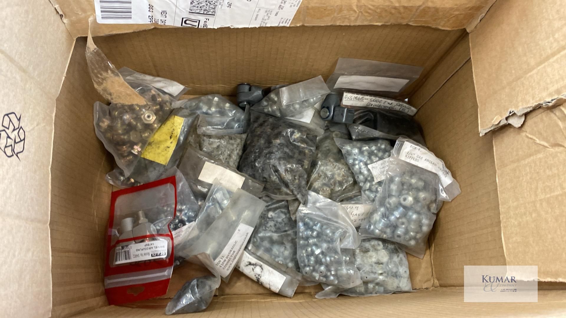 Grease fittings - Image 3 of 4