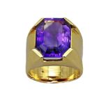 Prunkvoller Ring mit Amethyst