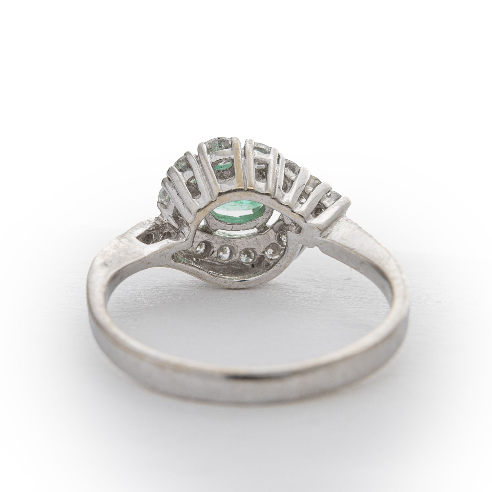 Ring WG mit Smaragd- und Diamantbesatz - Bild 4 aus 4