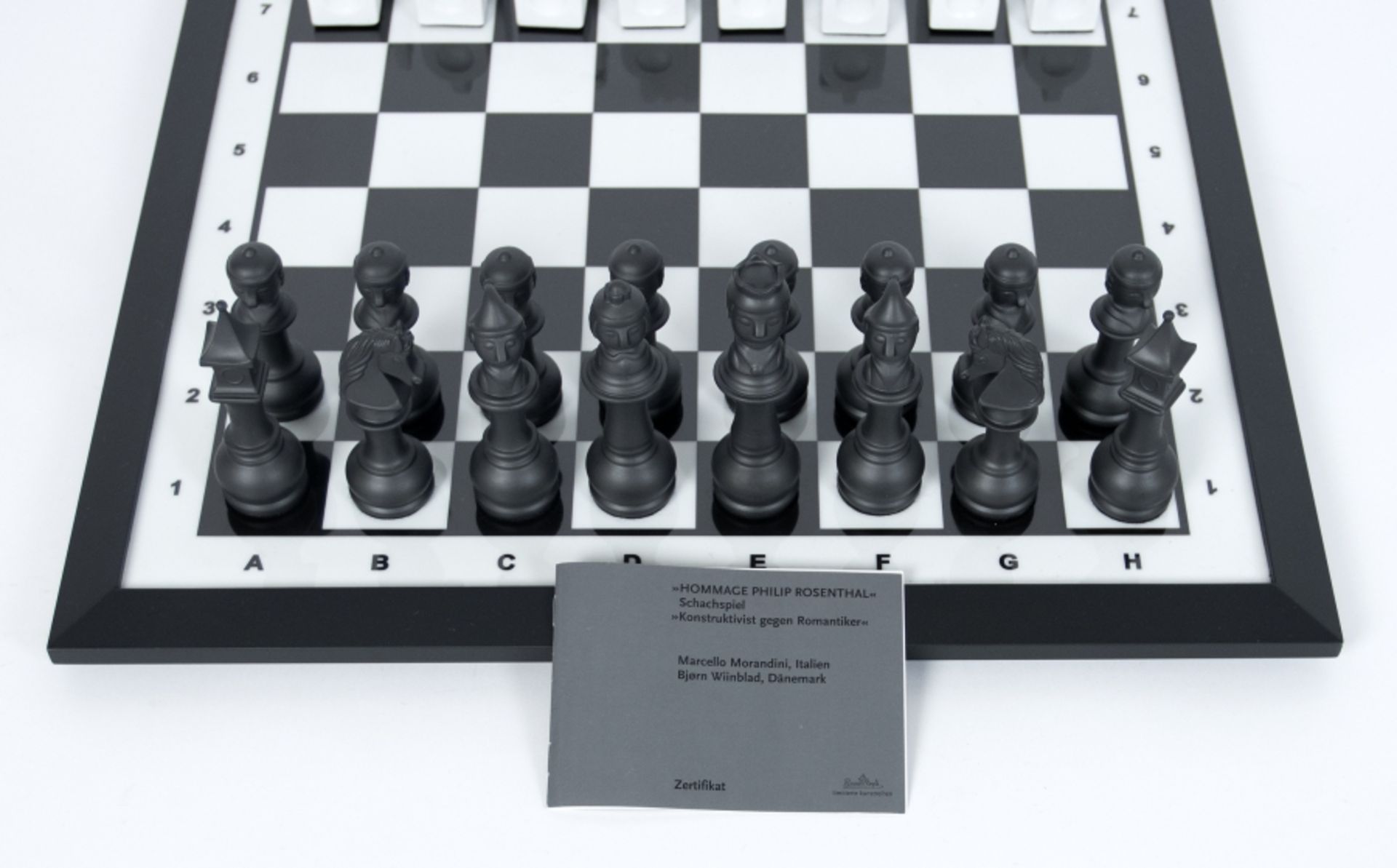 Morandini und Björn Wiinblad, Marcello: Schachspiel "Konstruktivist gegen Romantiker" - Bild 3 aus 4