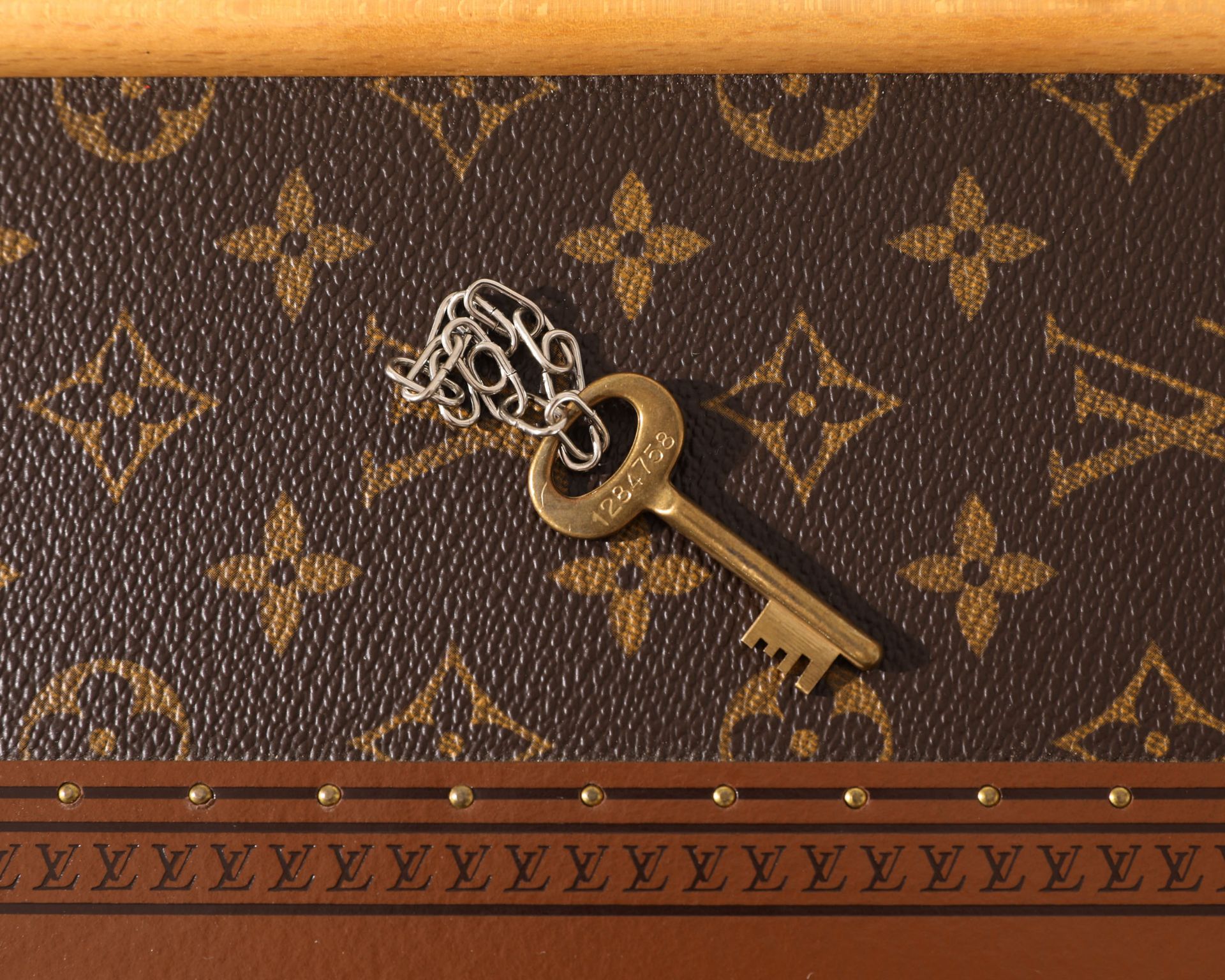 Louis Vuitton, Wardrobe Malle (Armoire) ca. 2010, Monogram Canvas - Image 12 of 12