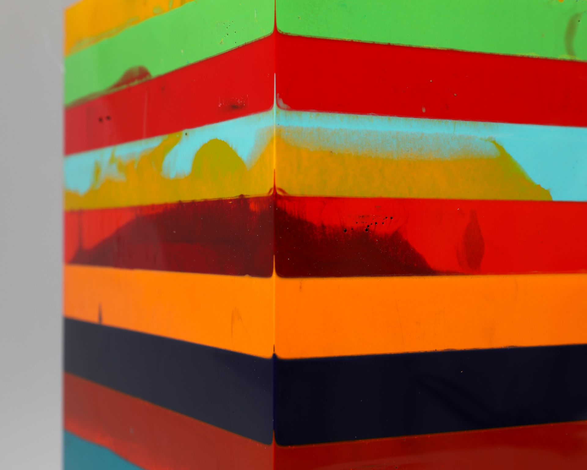 Markus Linnenbrink*, Mexicogelb, 2002, Solid Cube, Colored epoxy resin - Image 2 of 5