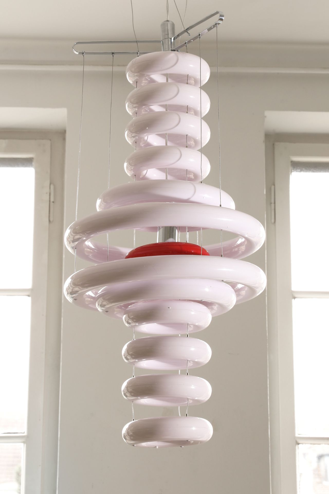 Verner Panton, Verpan, Pendelleuchte Modell UFO Lampe