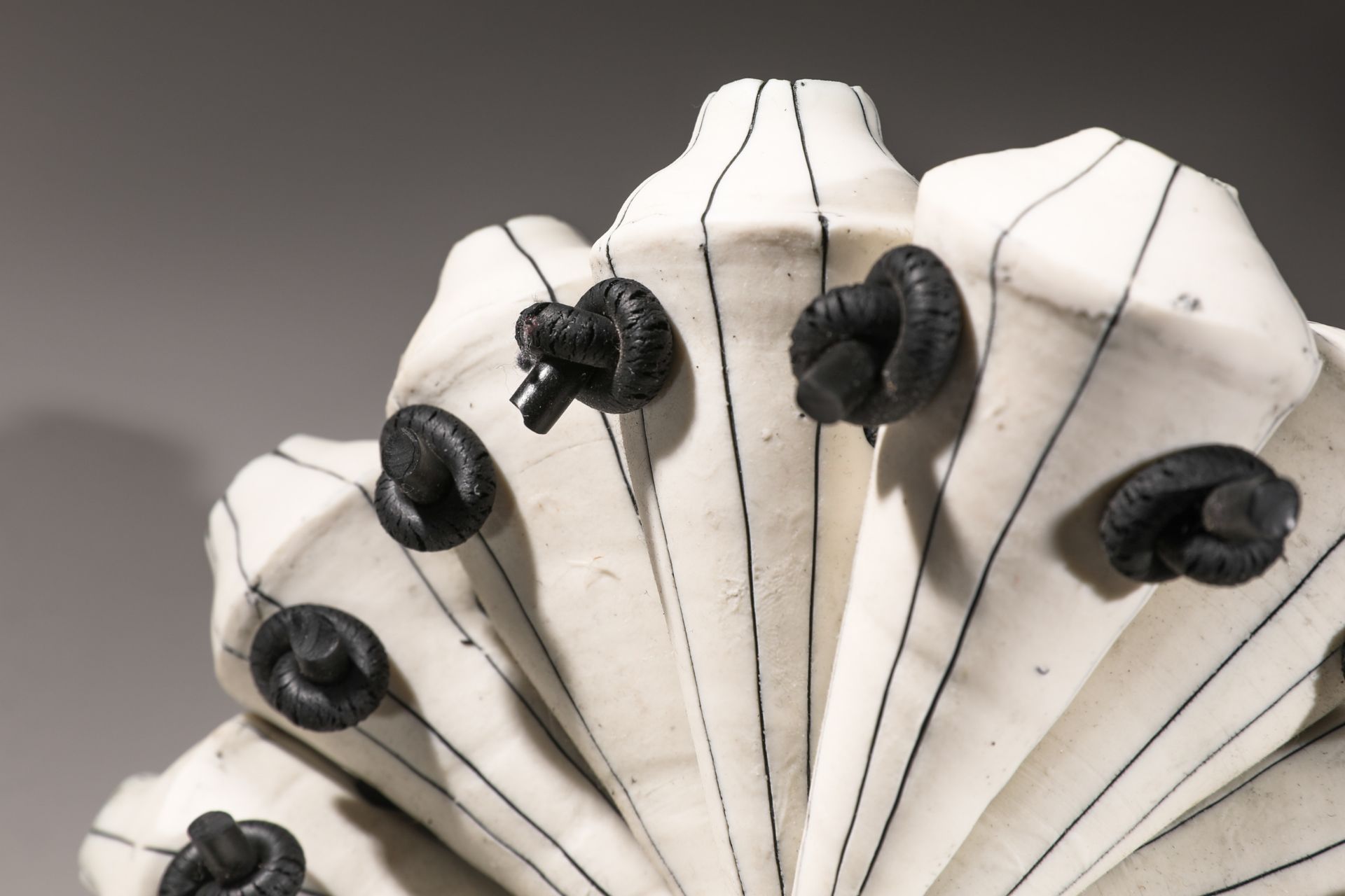 Ursula Commandeur, Vase Sculpture - Image 5 of 6