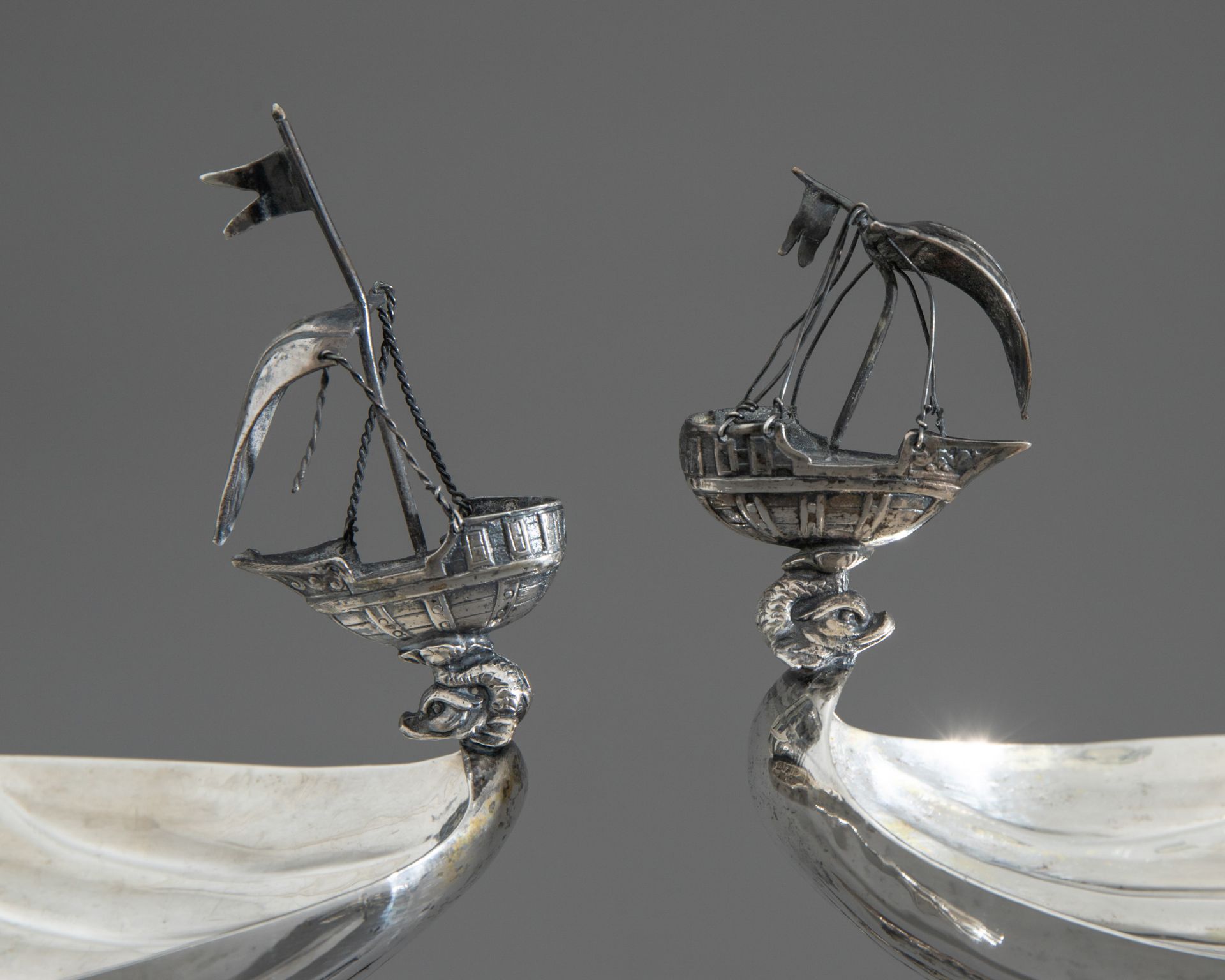 Pair of German silver bowls with fish - Image 3 of 7