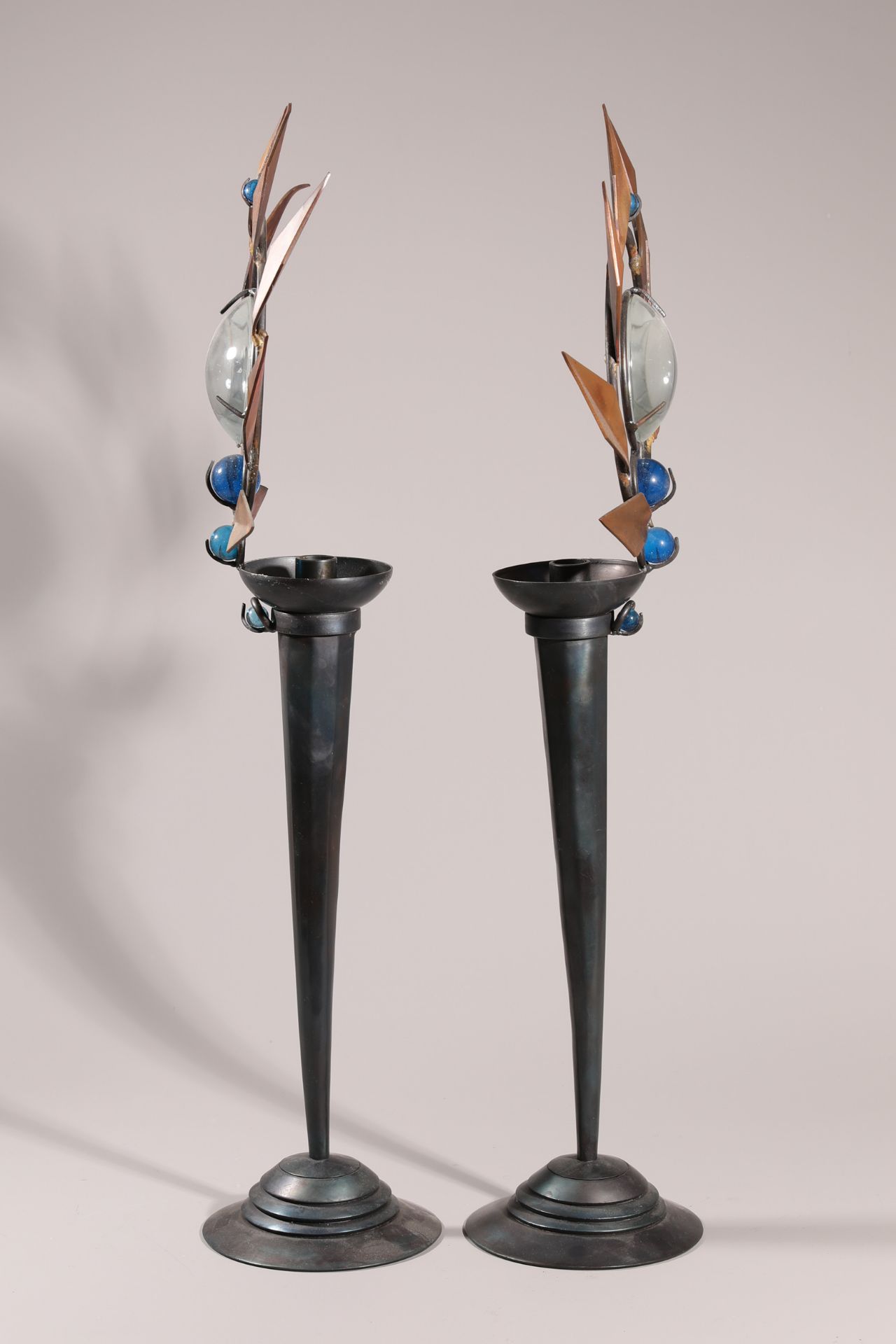 Mark Brazier-Jones, 2 Kerzenleuchter Modell Olympia - Bild 4 aus 5