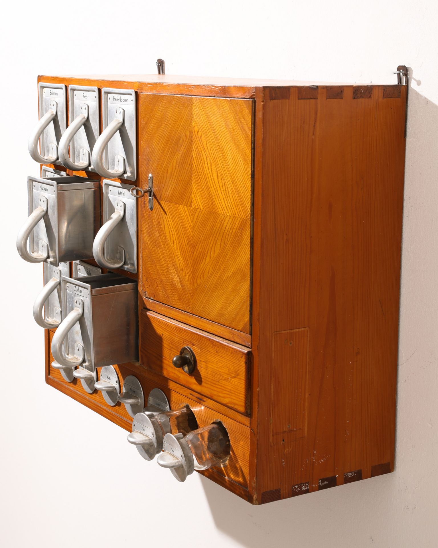 Margarete Schütte-Lihotzky, Storage Cupboard of a Frankfurt kitchen - Image 4 of 5