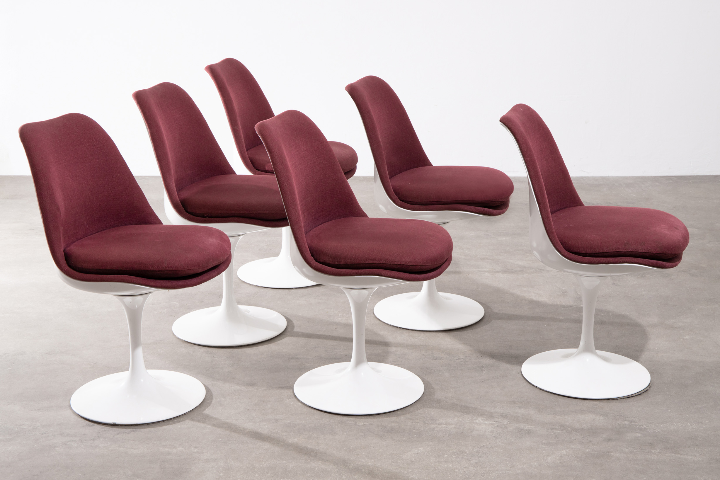 Eero Saarinen, Knoll International, 6 Chairs, model 151 Tulip