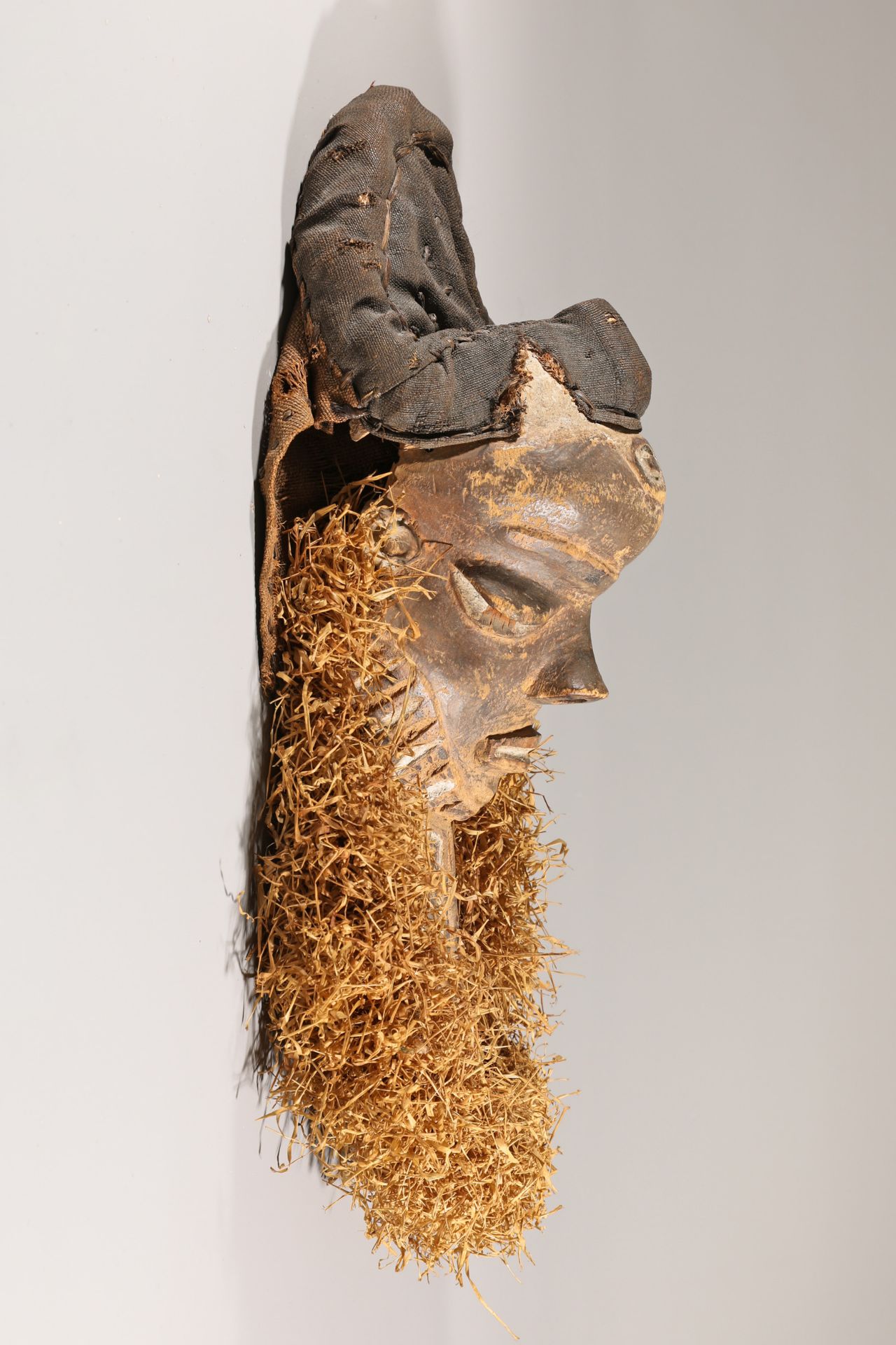 Mbuya mask, Pende, Congo - Image 2 of 3