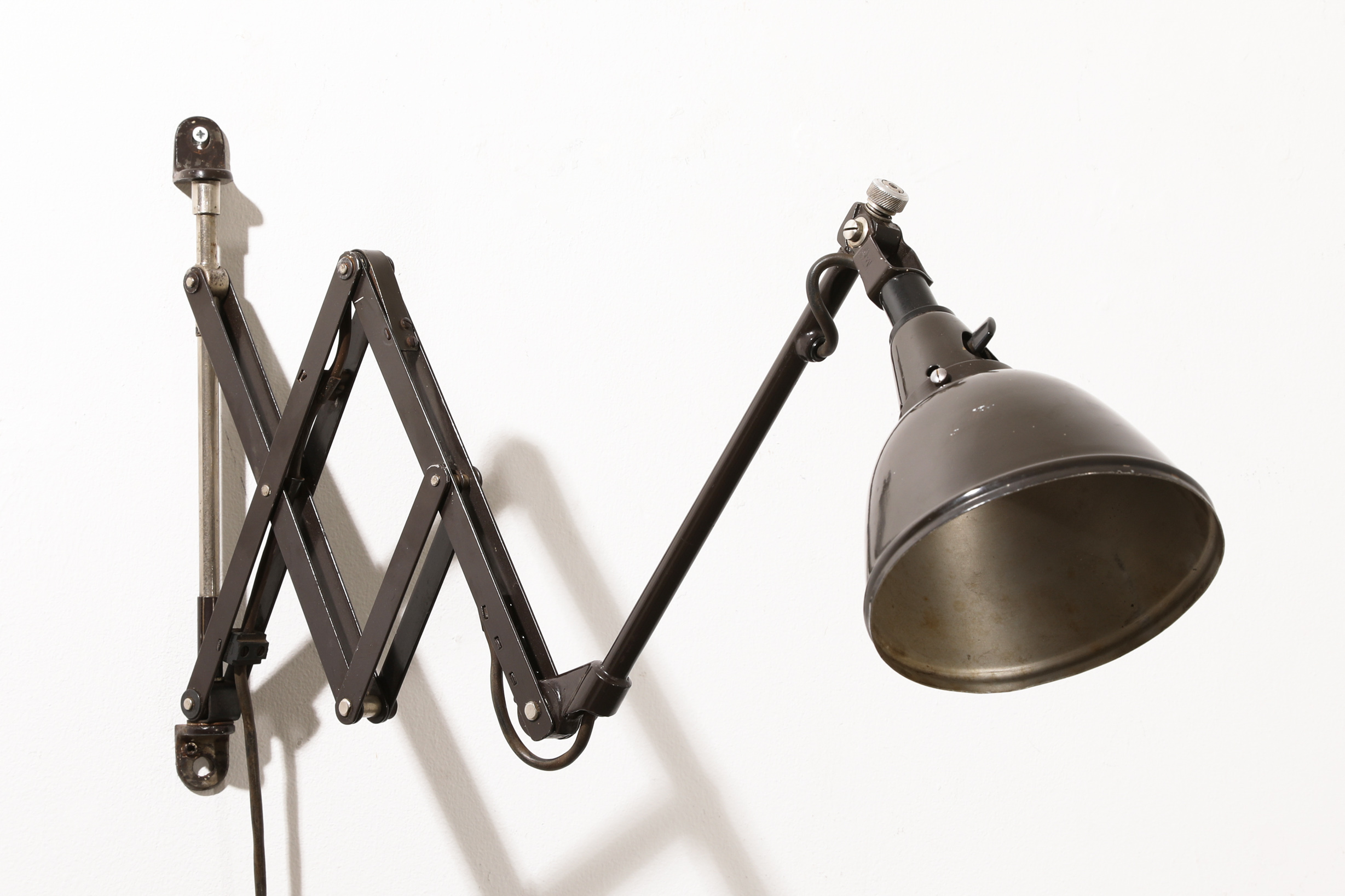 Curt Fischer, Ronneberger & Fischer, Midgard Scissor Wall Lamp