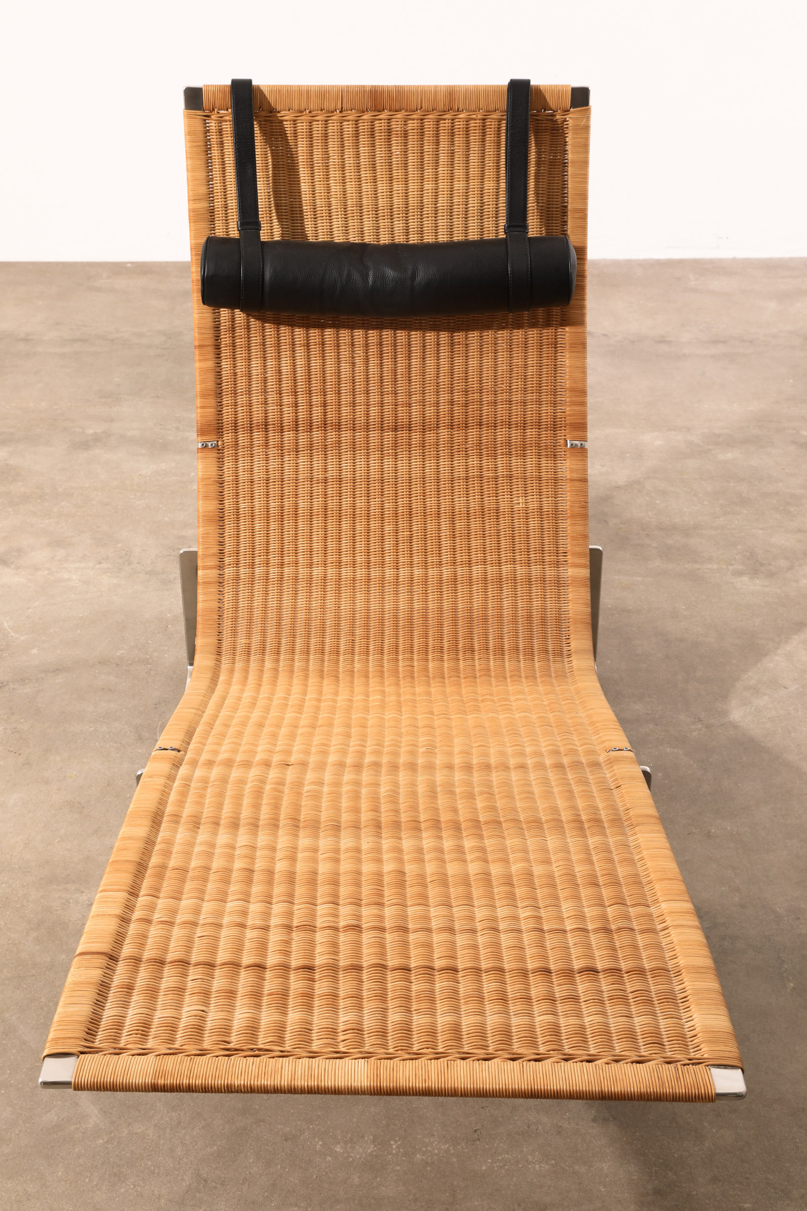 Poul Kjaerholm, Fritz Hansen, Lounger / chaise longue, model PK 24 - Image 2 of 6