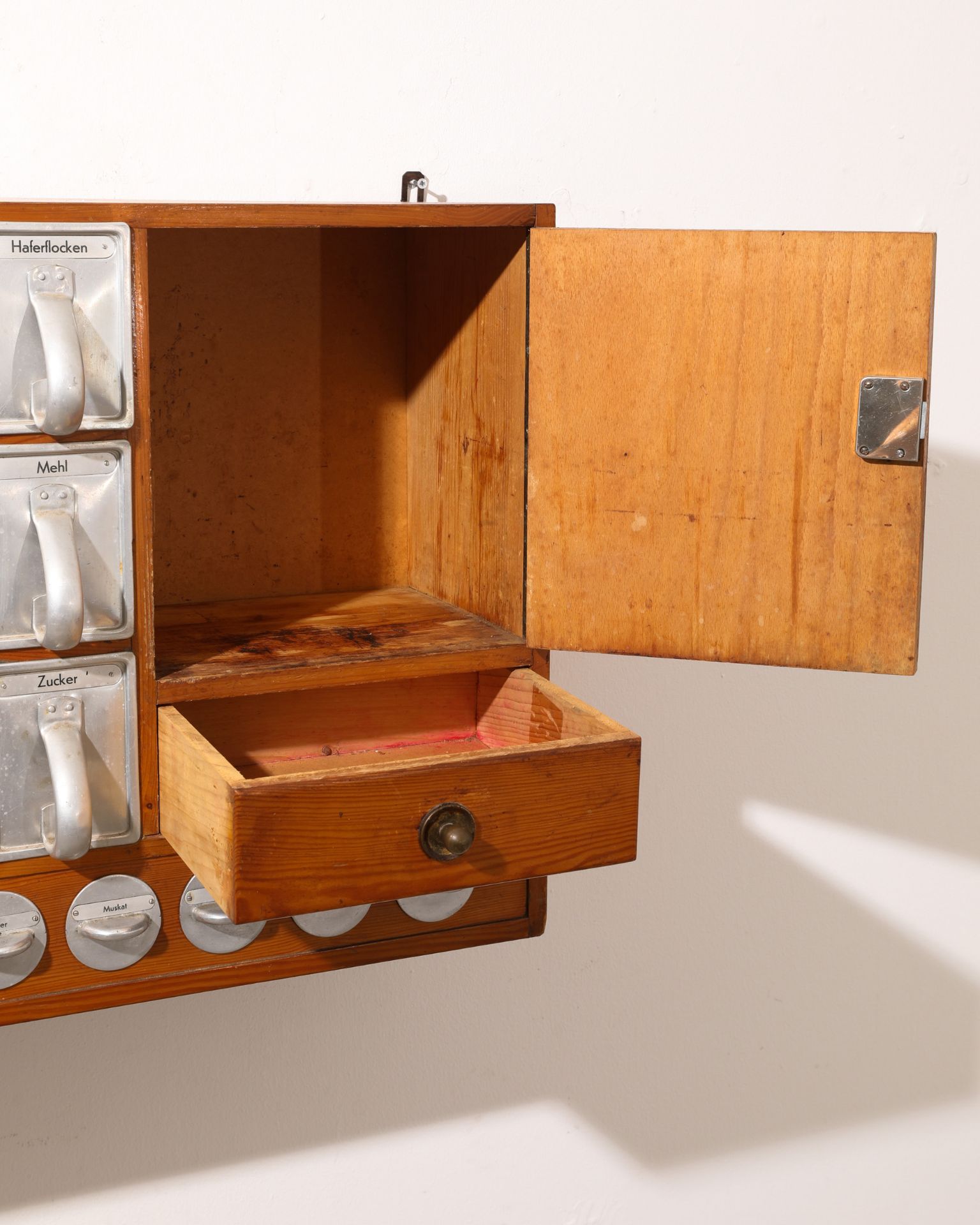 Margarete Schütte-Lihotzky, Storage Cupboard of a Frankfurt kitchen - Image 3 of 5