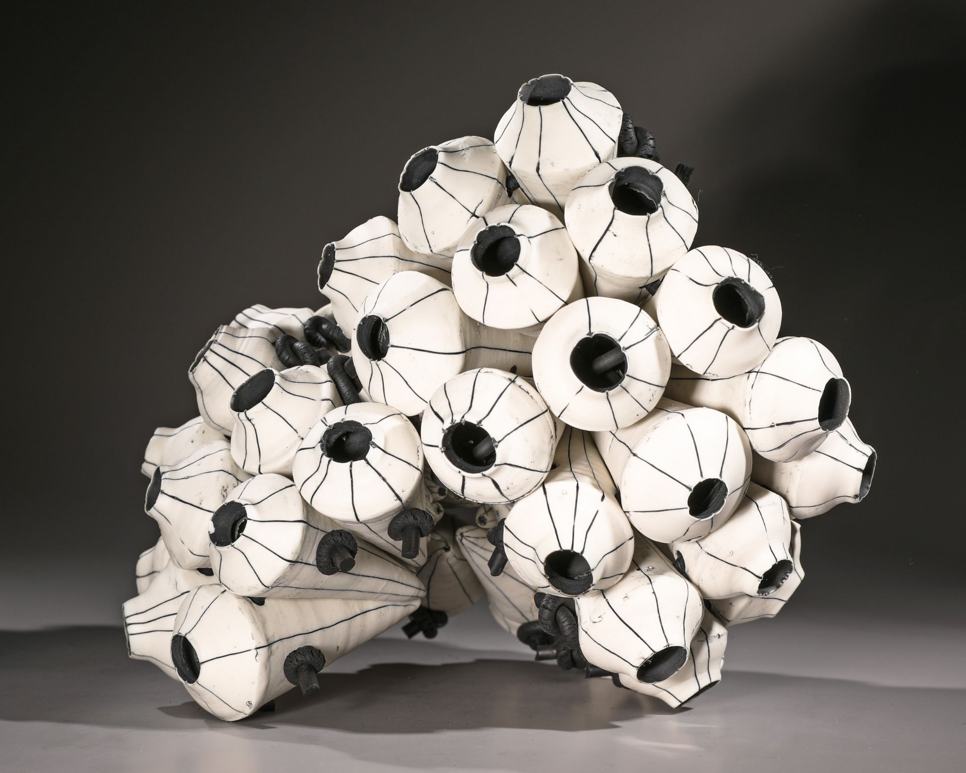 Ursula Commandeur, Vase Sculpture - Image 6 of 6